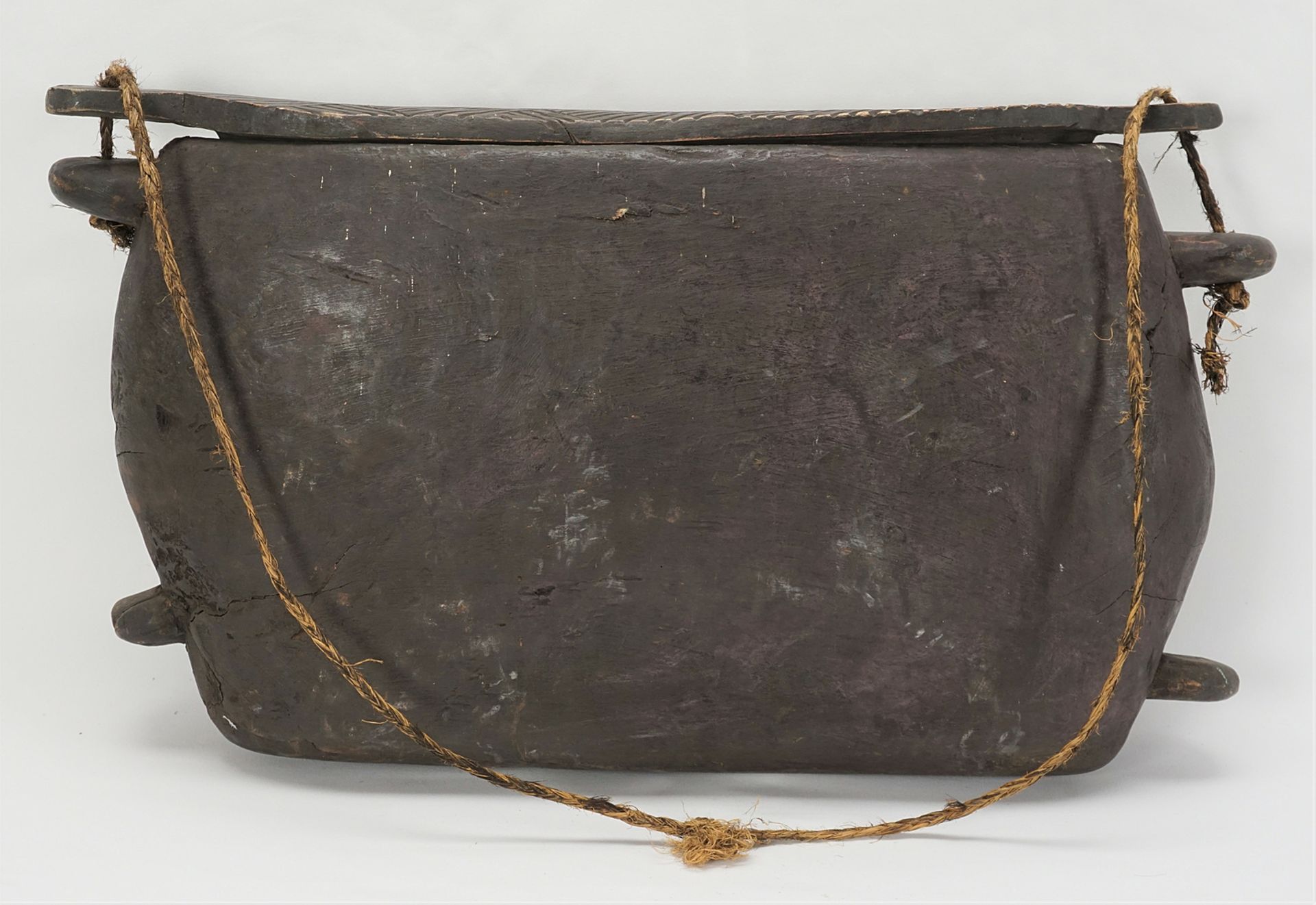 Shoulder bag made of wood, DR Congo - Image 3 of 5