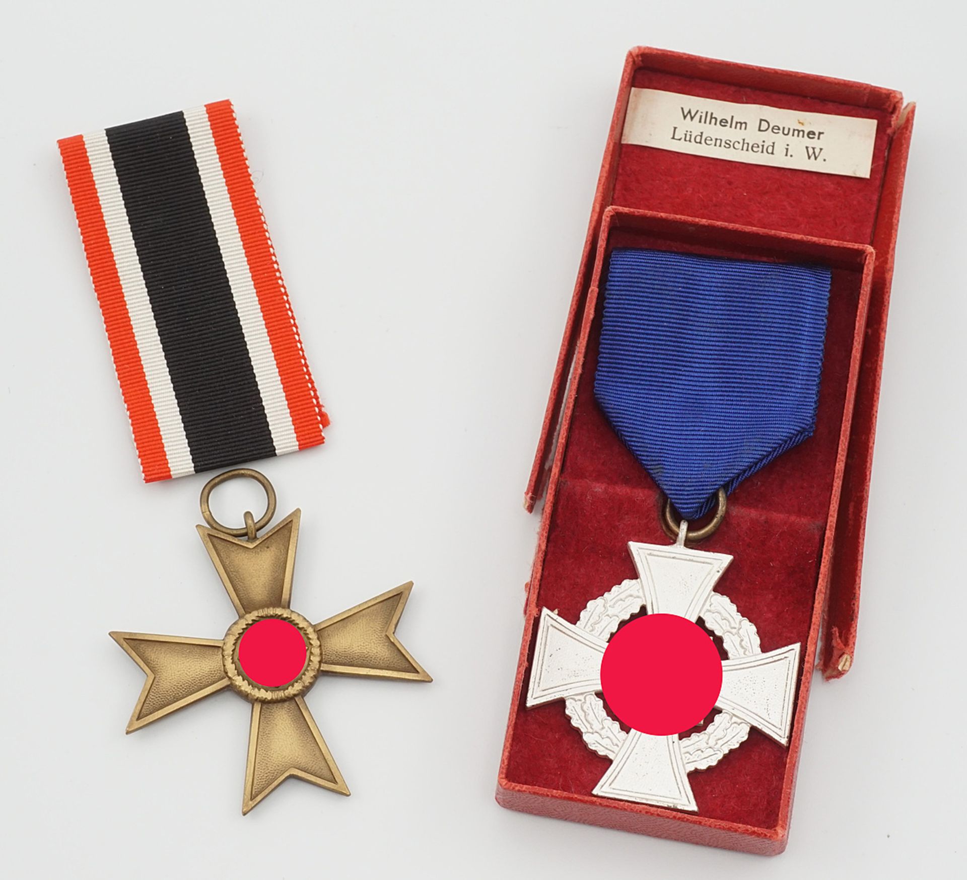 Kriegsverdienstkreuz (1939) ohne Schwerter 2. Klasse und Treudienst-Ehrenzeichen für 25 Jahre