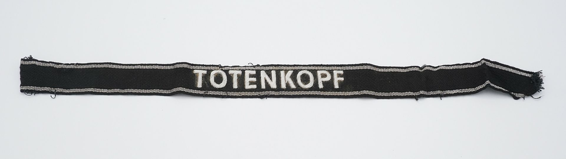 Ärmelband der SS-Division Totenkopf - Bild 2 aus 3