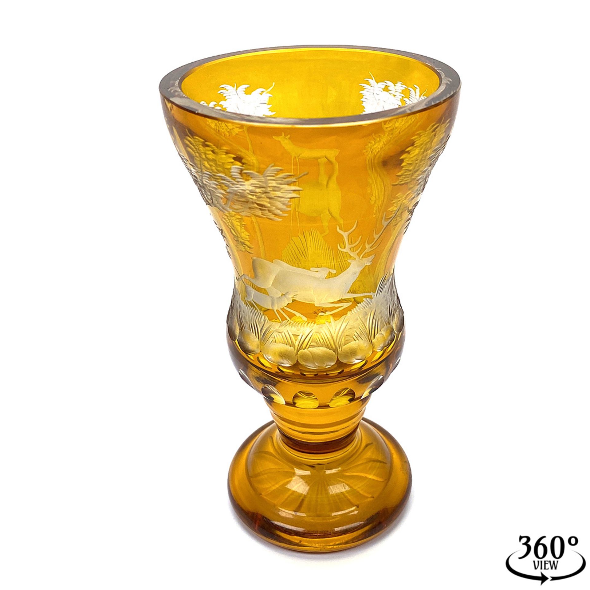 Footed cup, 19th/20th century