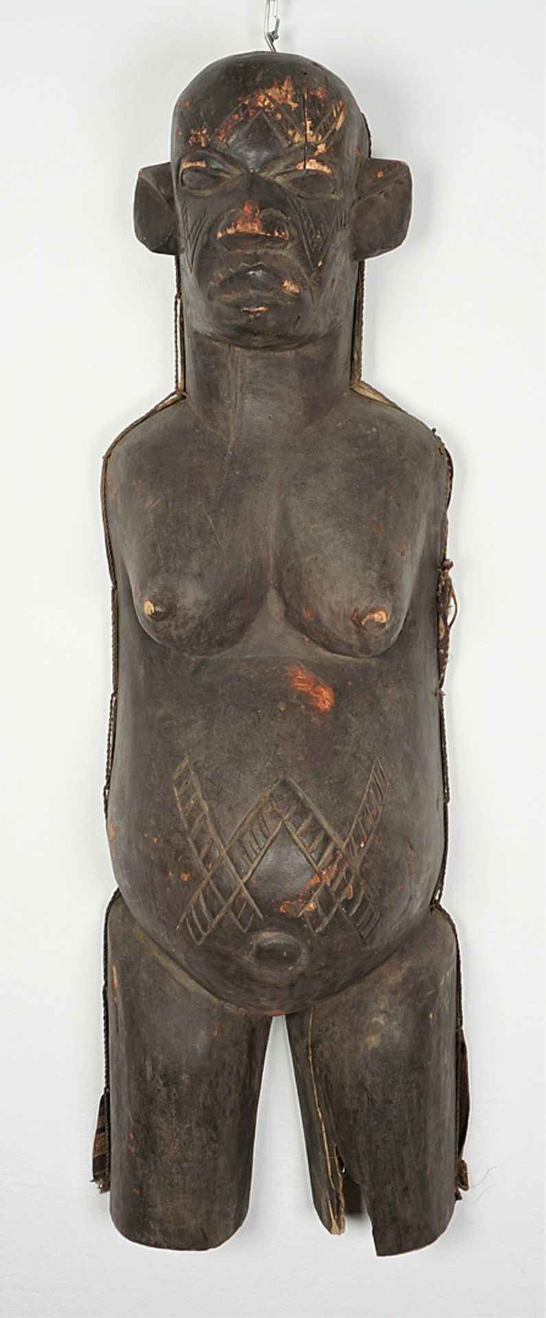 Torso of a pregnant female Bene Lulua (?) figure, DR Congo - Image 3 of 4