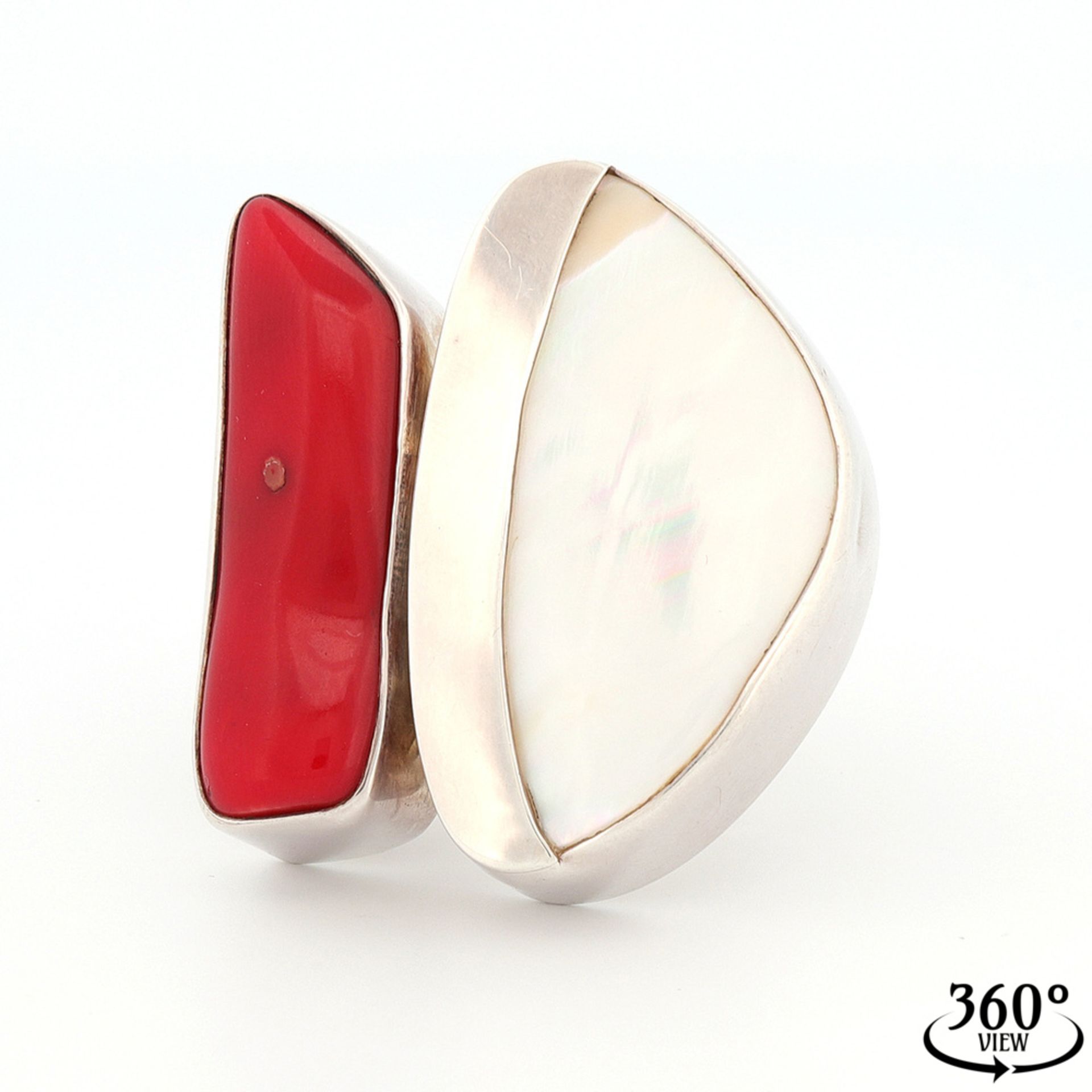 Opulent designer ring with mother-of-pearl and coral