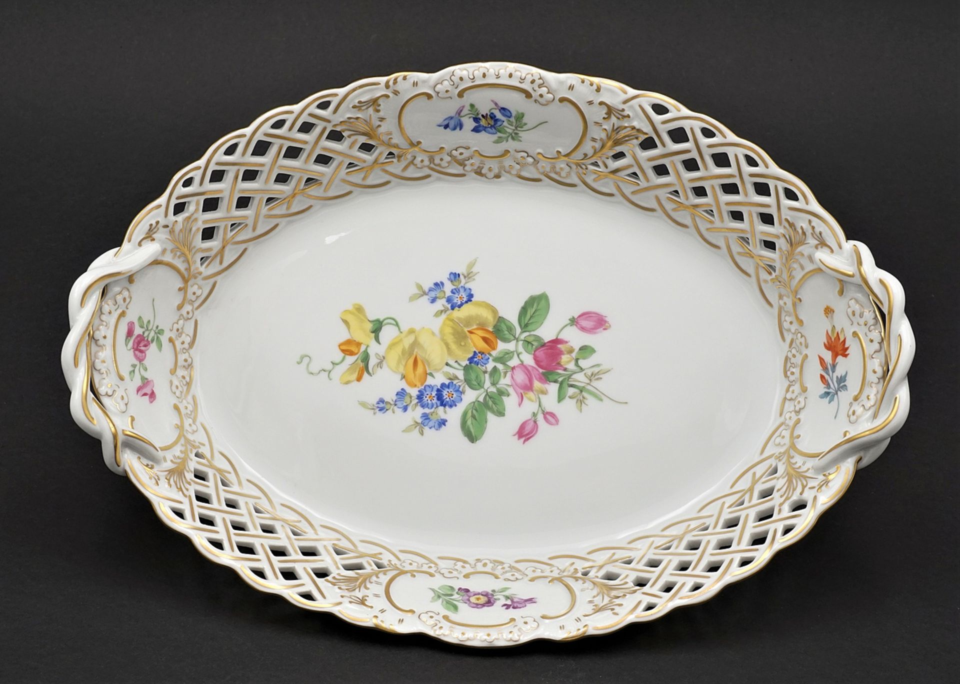 Meissen bowl with flower painting - Image 2 of 3