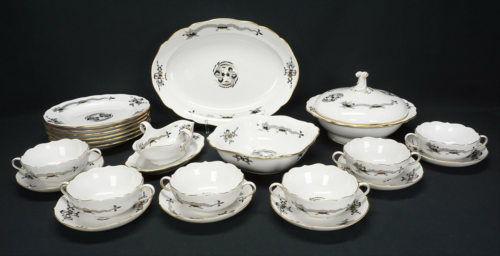 Meissen dining service  for 6 persons with black dragon