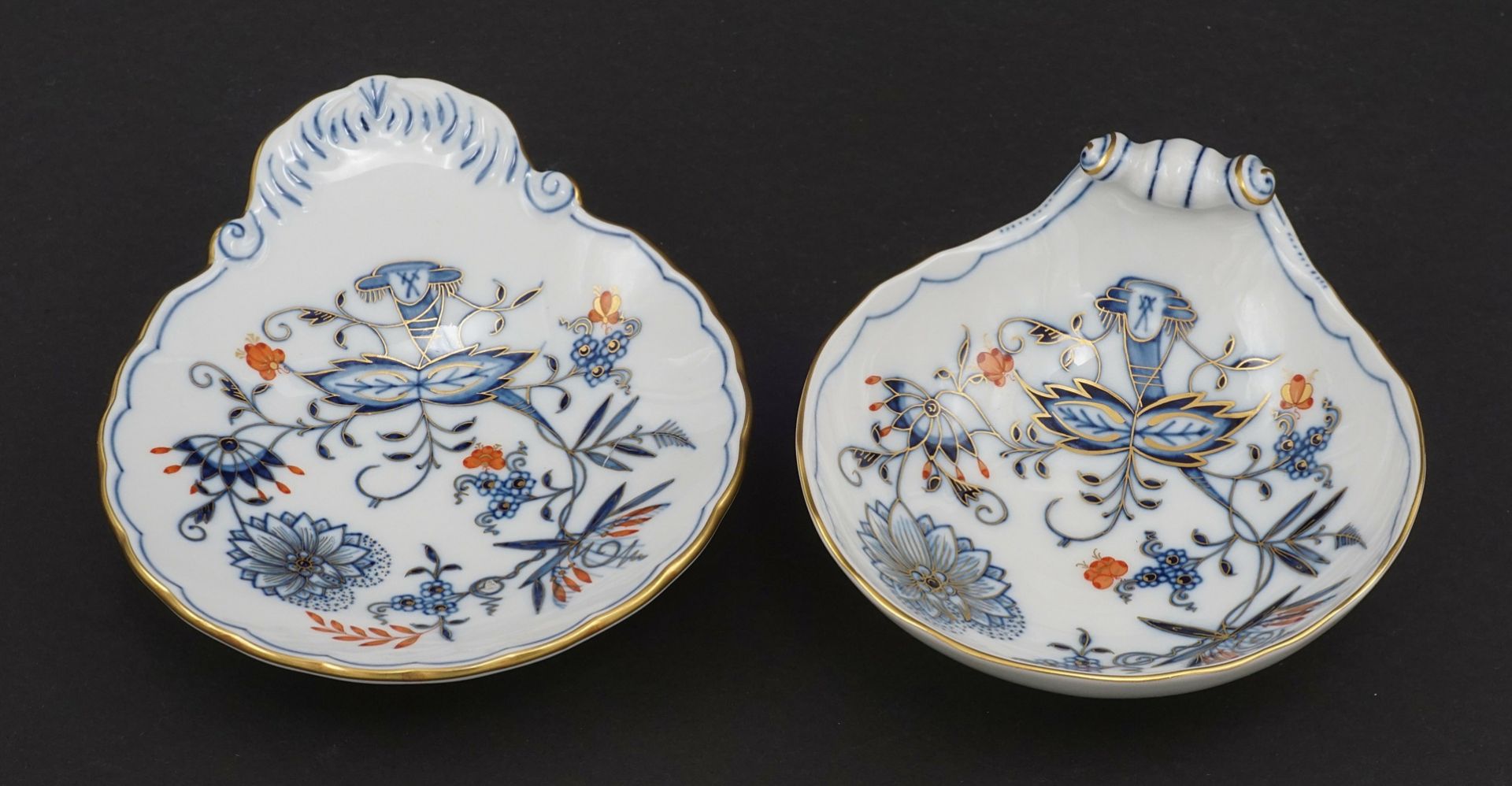 Two Meissen bowls with a colorful onion pattern   - Image 2 of 3
