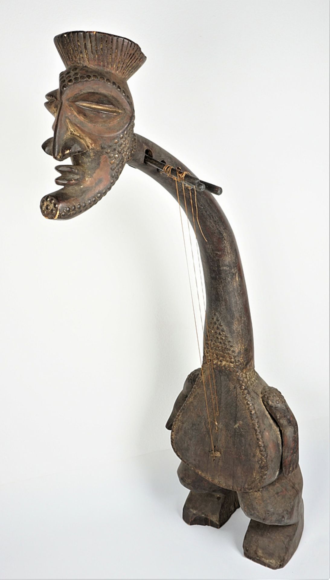 Figurative musical instrument similar to a kundi, DR Congo