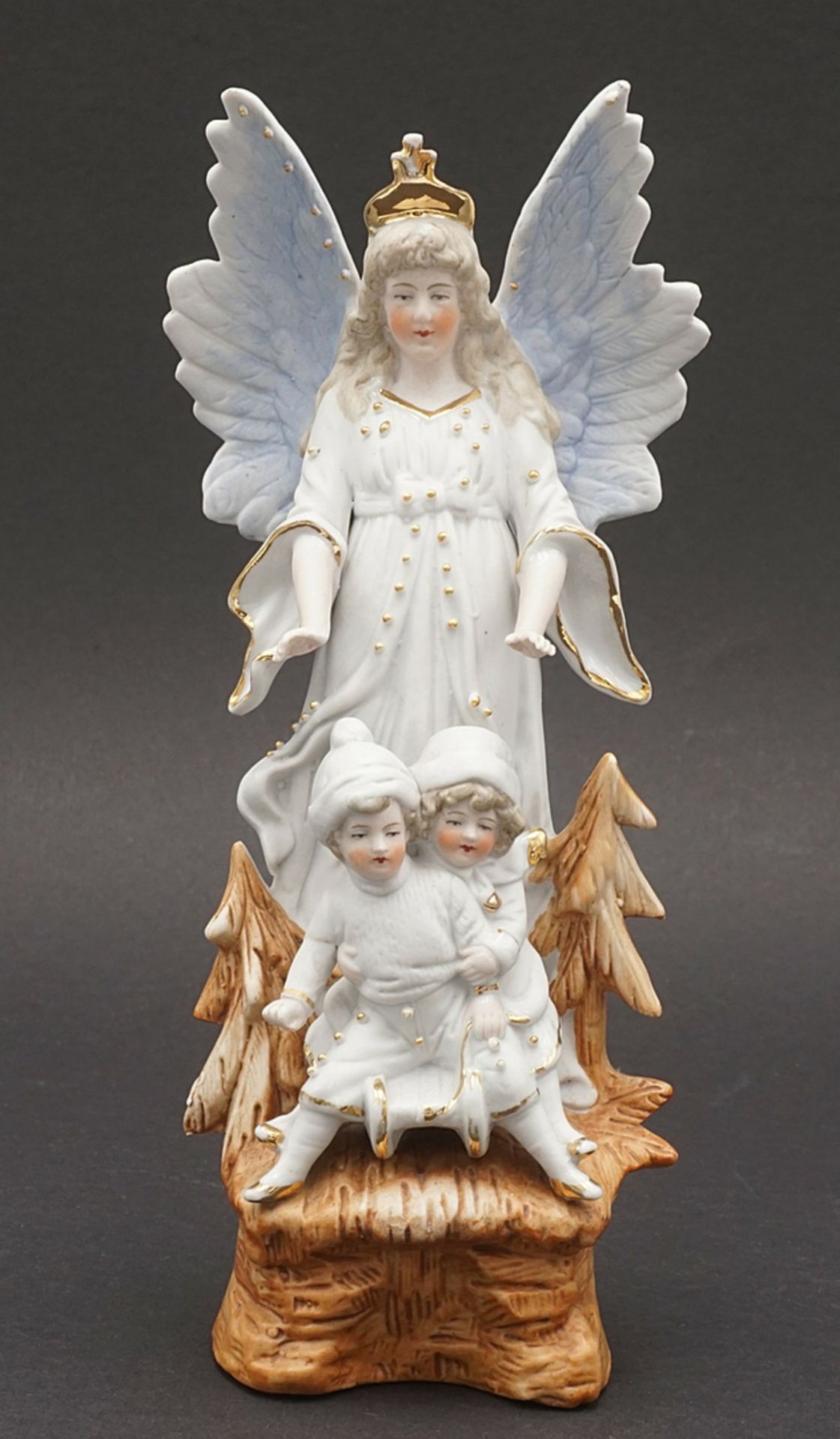 Vertiko figures, guardian angels and a pair of swan vases   - Image 6 of 7