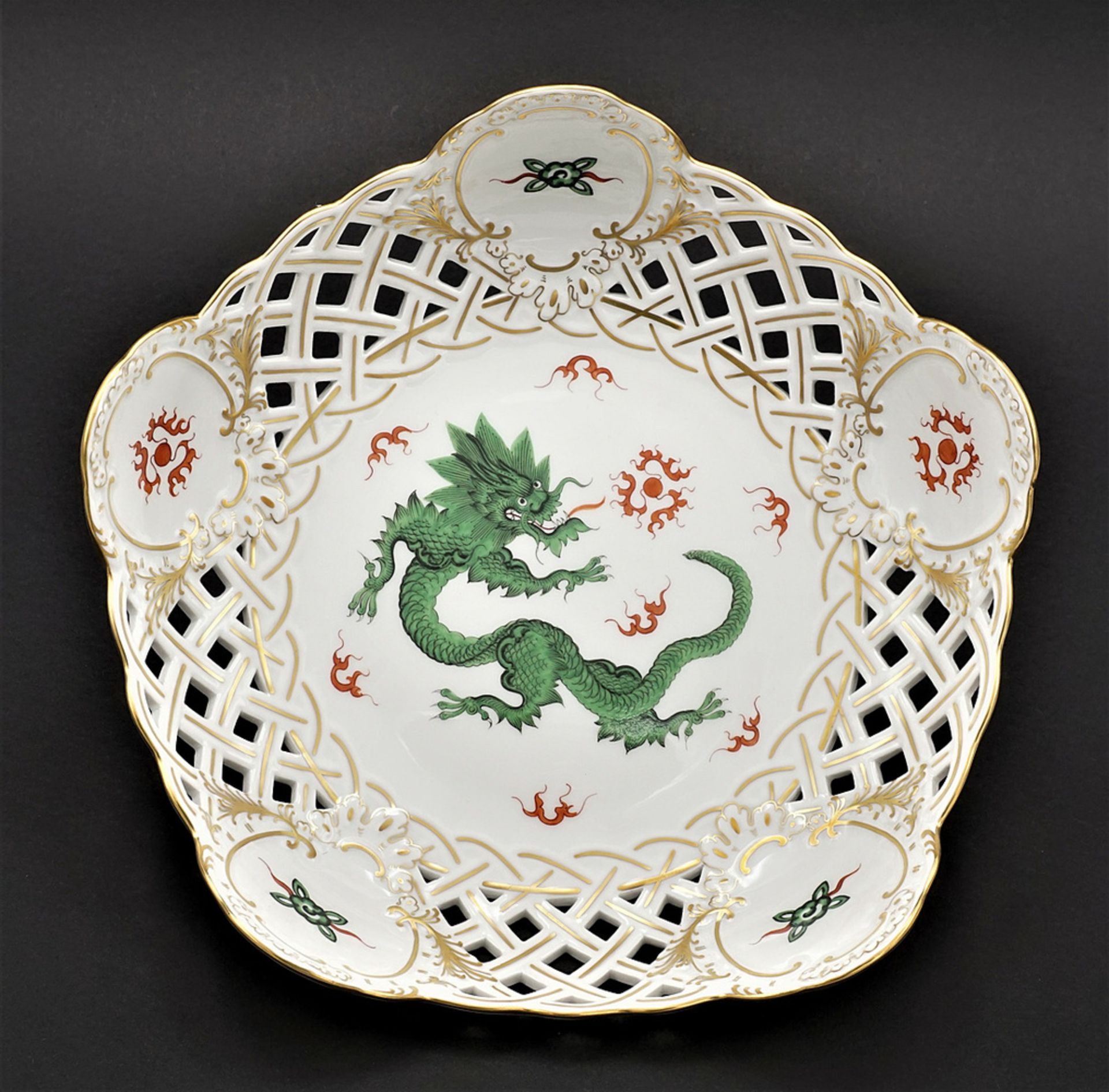 Meissen bowl with green Ming dragon - Image 2 of 3