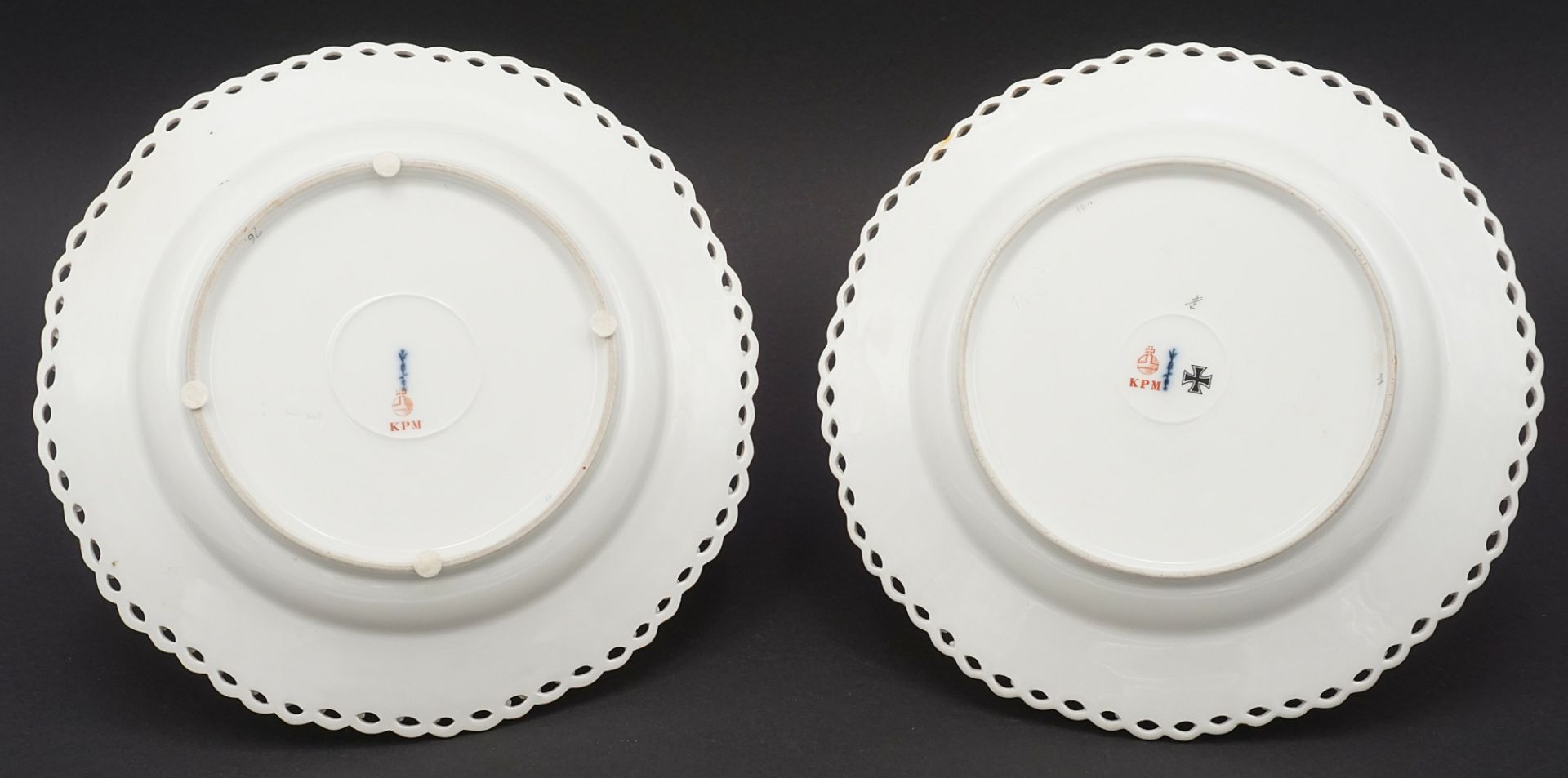 Two KPM Berlin decorative plates - Image 2 of 2