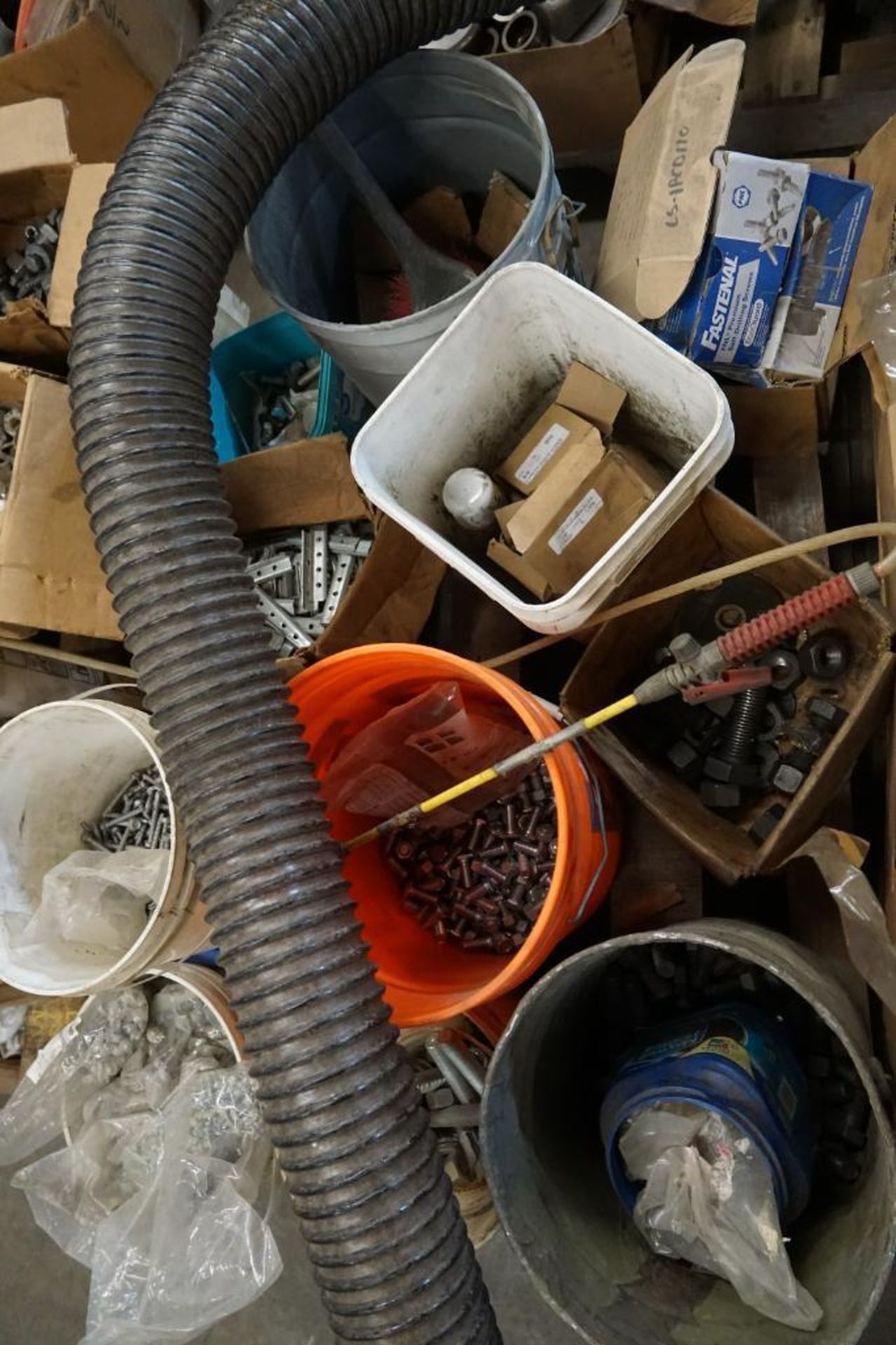 Pallet of Bolts, Nuts, Fasteners - Image 3 of 8