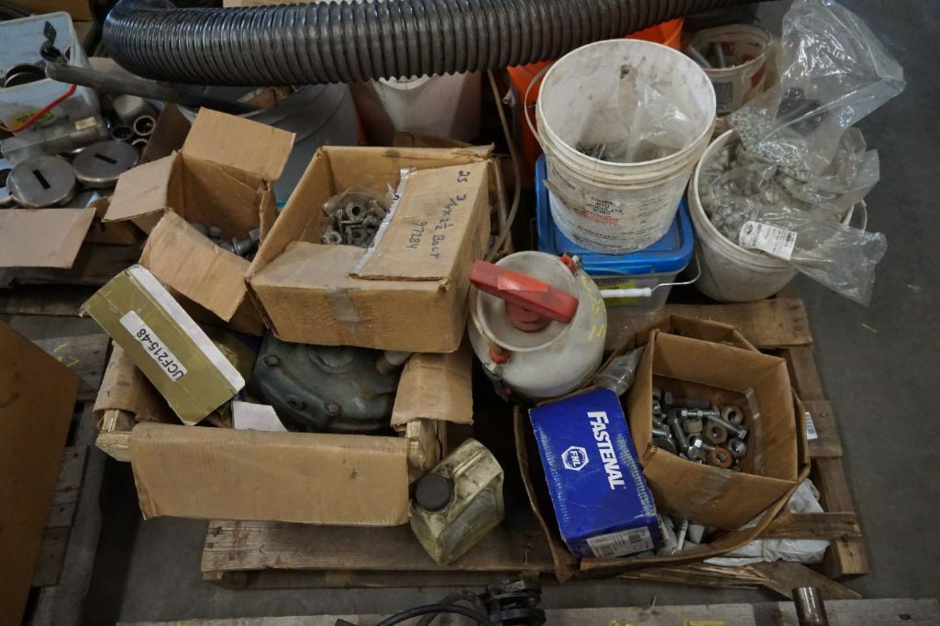 Pallet of Bolts, Nuts, Fasteners - Image 2 of 8