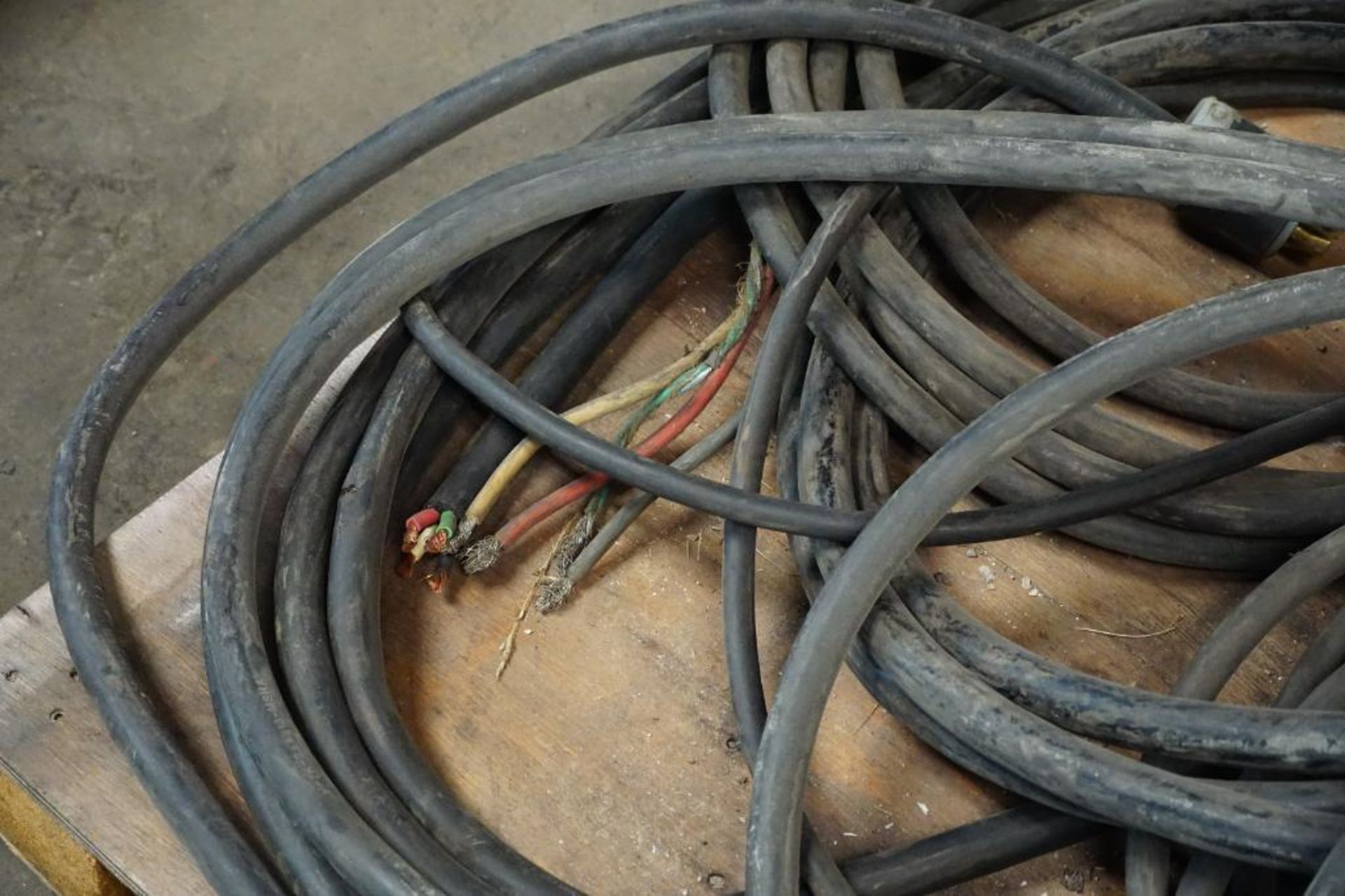 Electric Heavy Duty Cords - Image 4 of 7