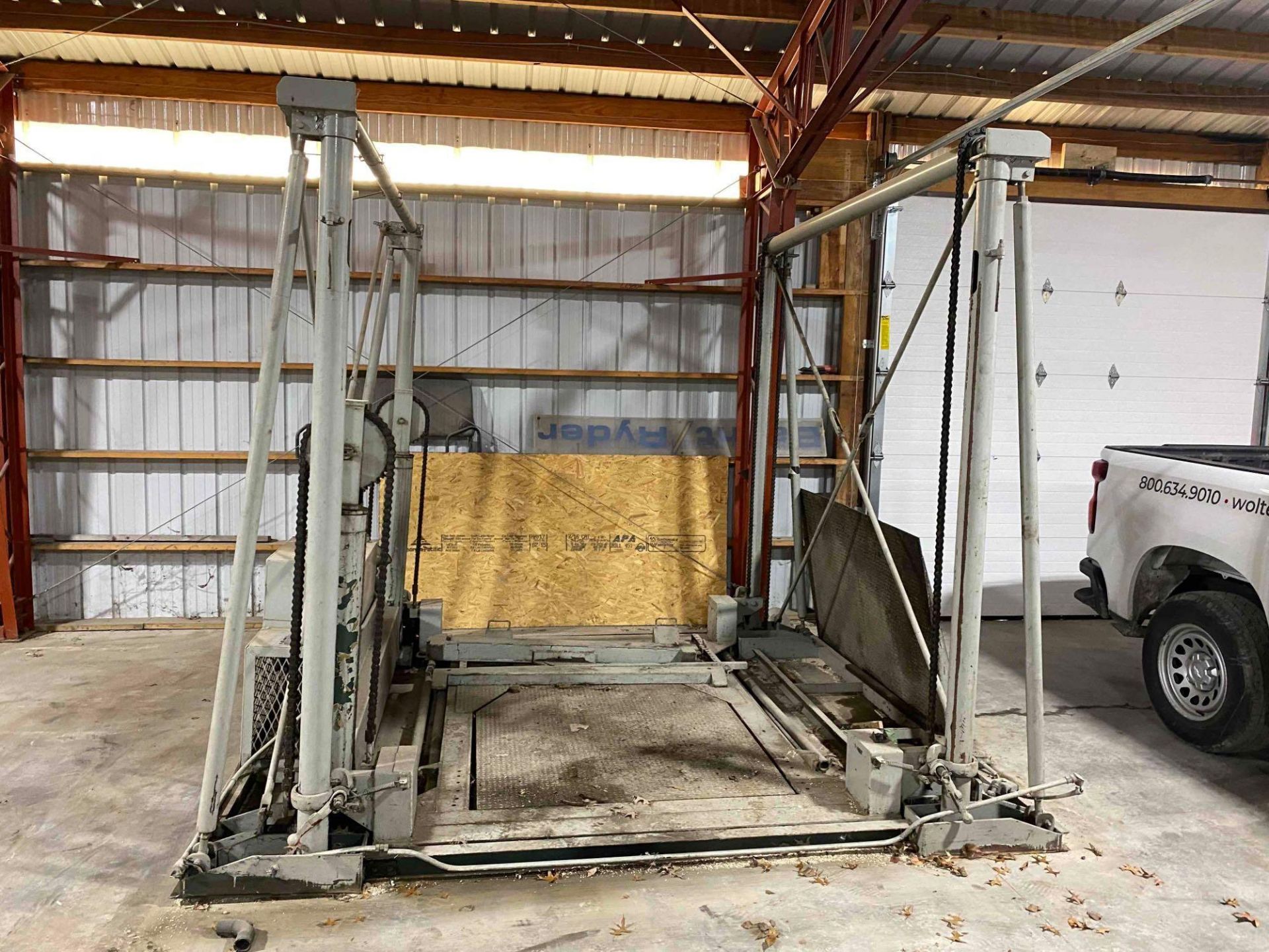 Fork Truck Service Lift - Image 2 of 10