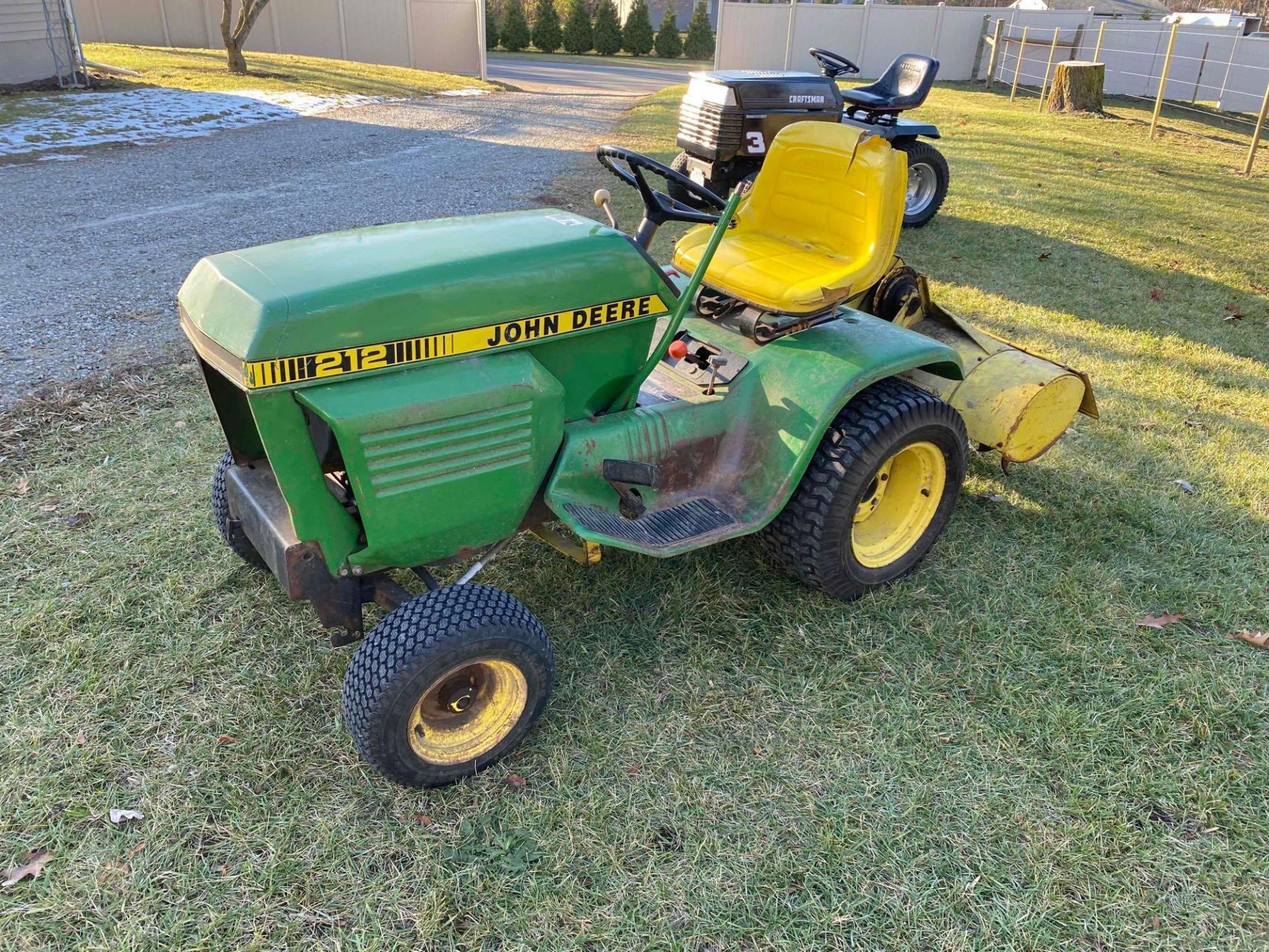 John Deere 212 Garden Tractor - Image 9 of 13