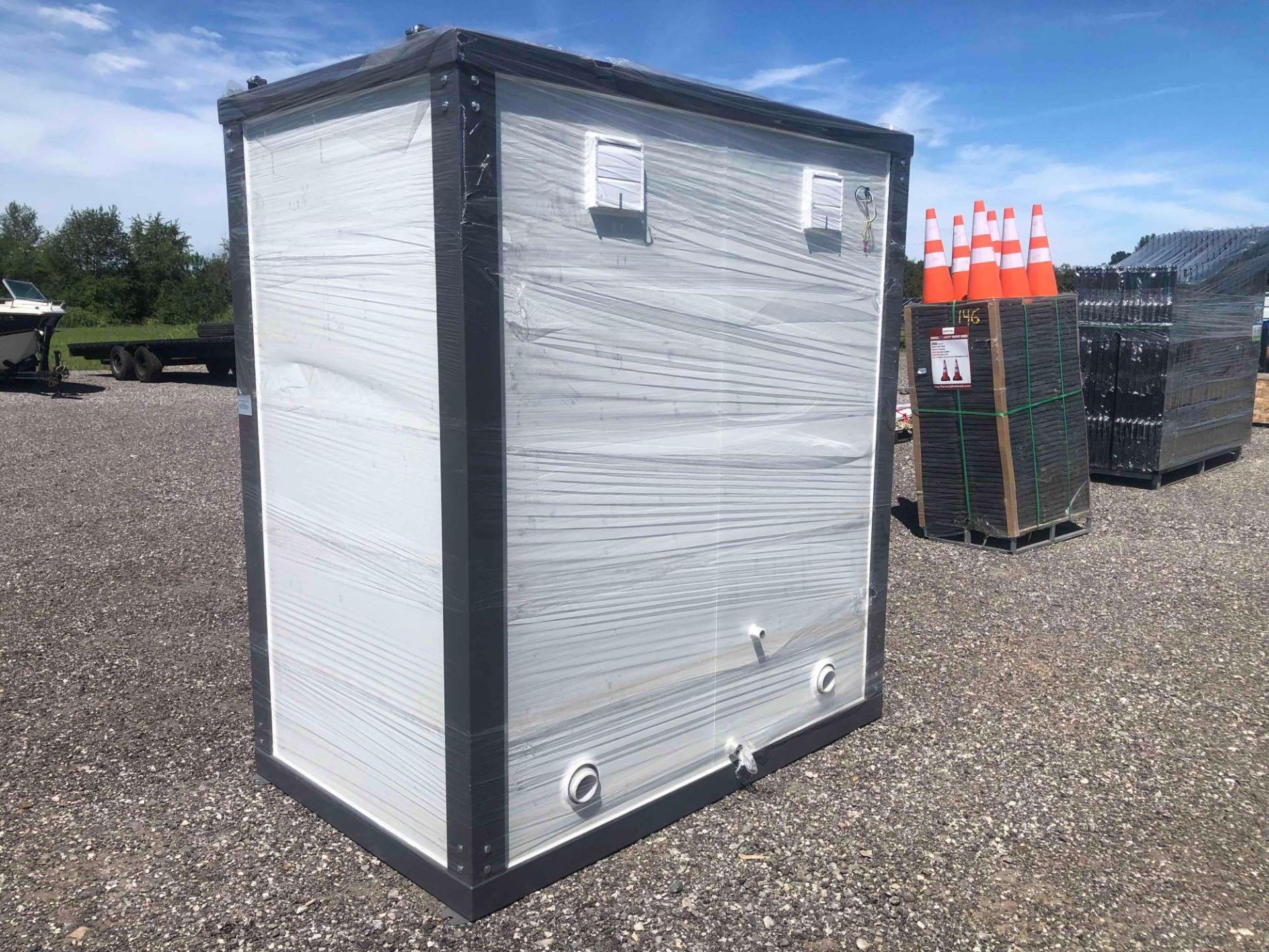 New Bastone 2 Portable Restroom Stalls - Image 5 of 6