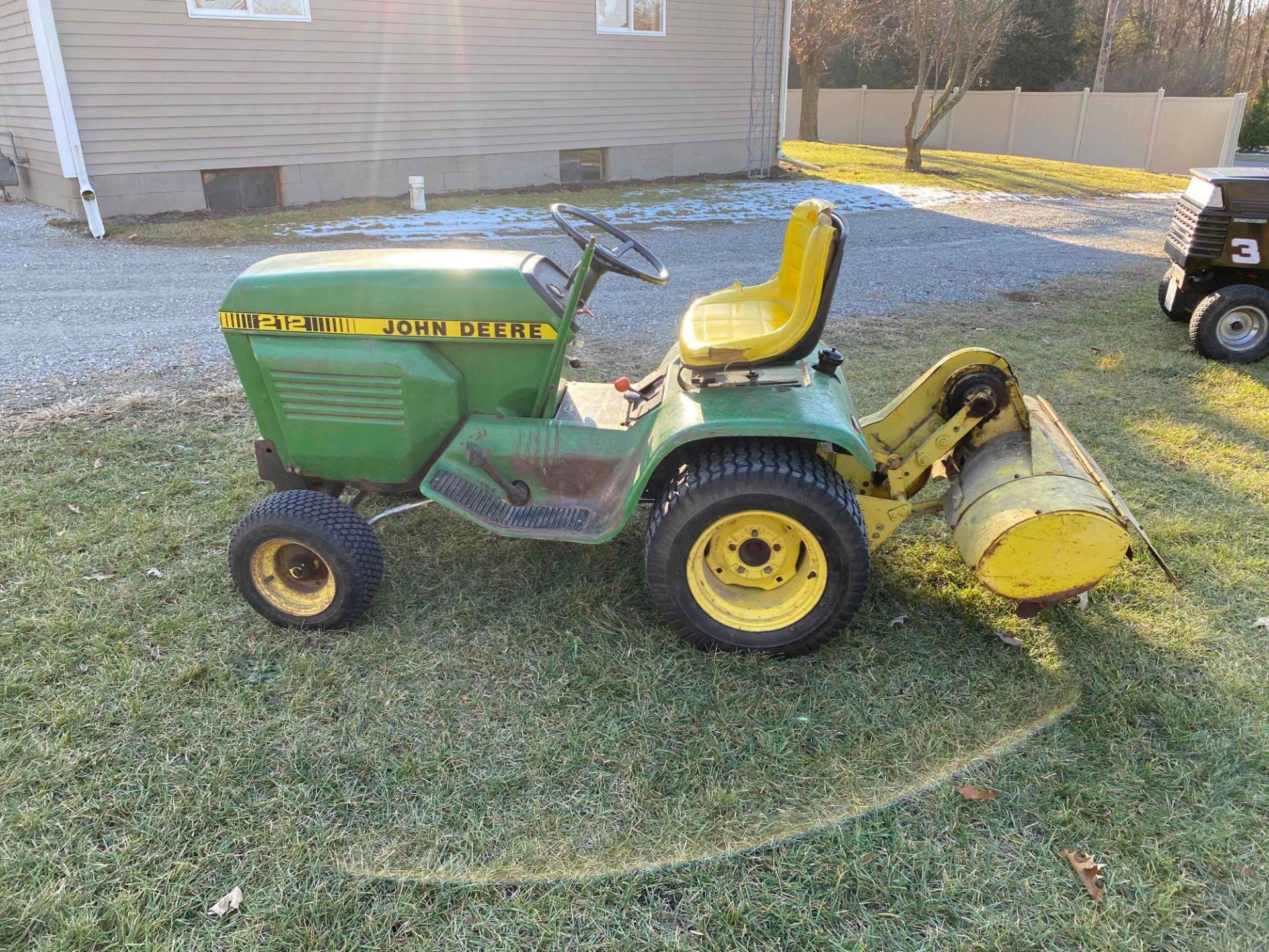 John Deere 212 Garden Tractor - Image 8 of 13