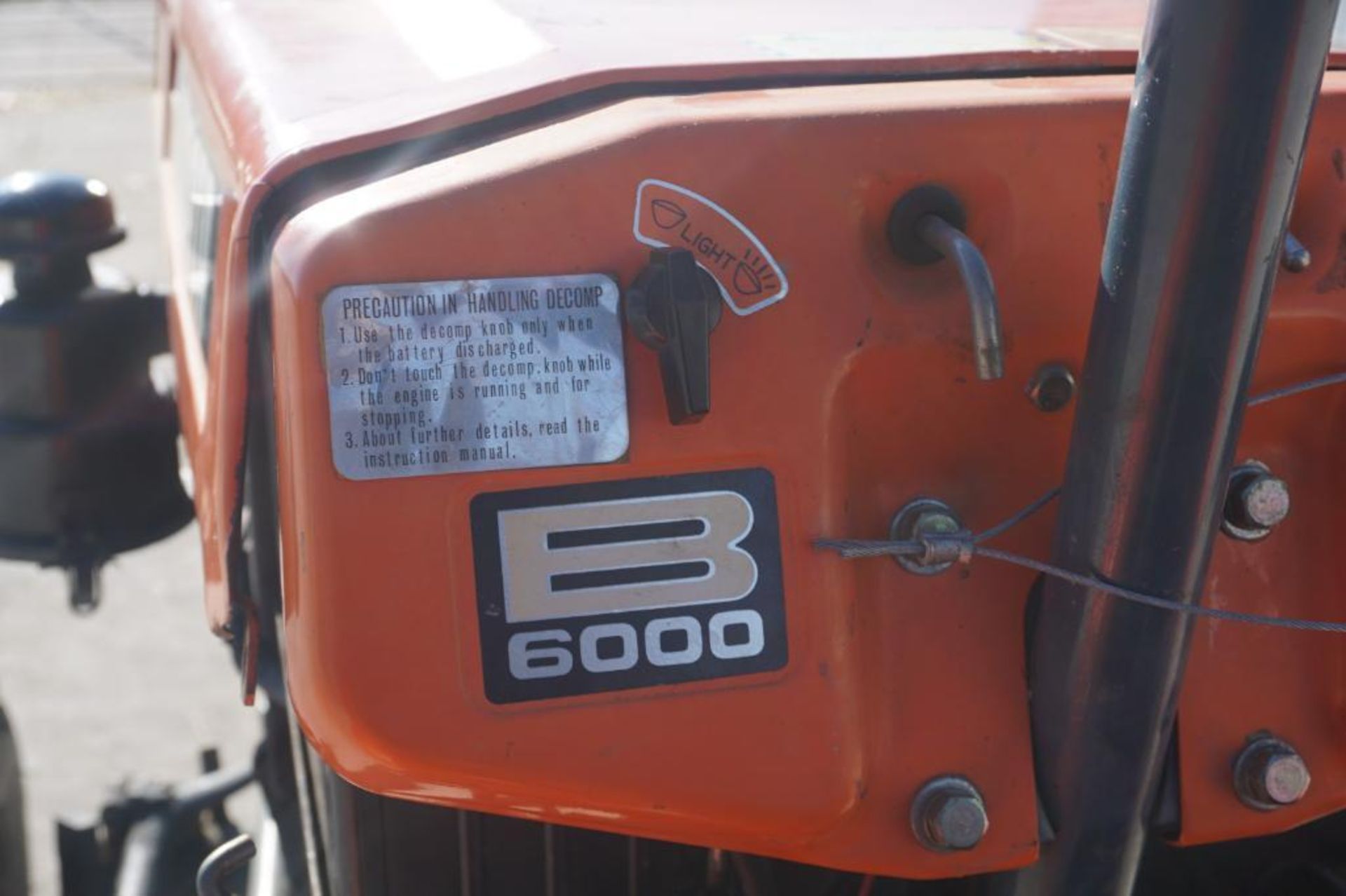 Kubota B6000E Tractor - Image 37 of 40