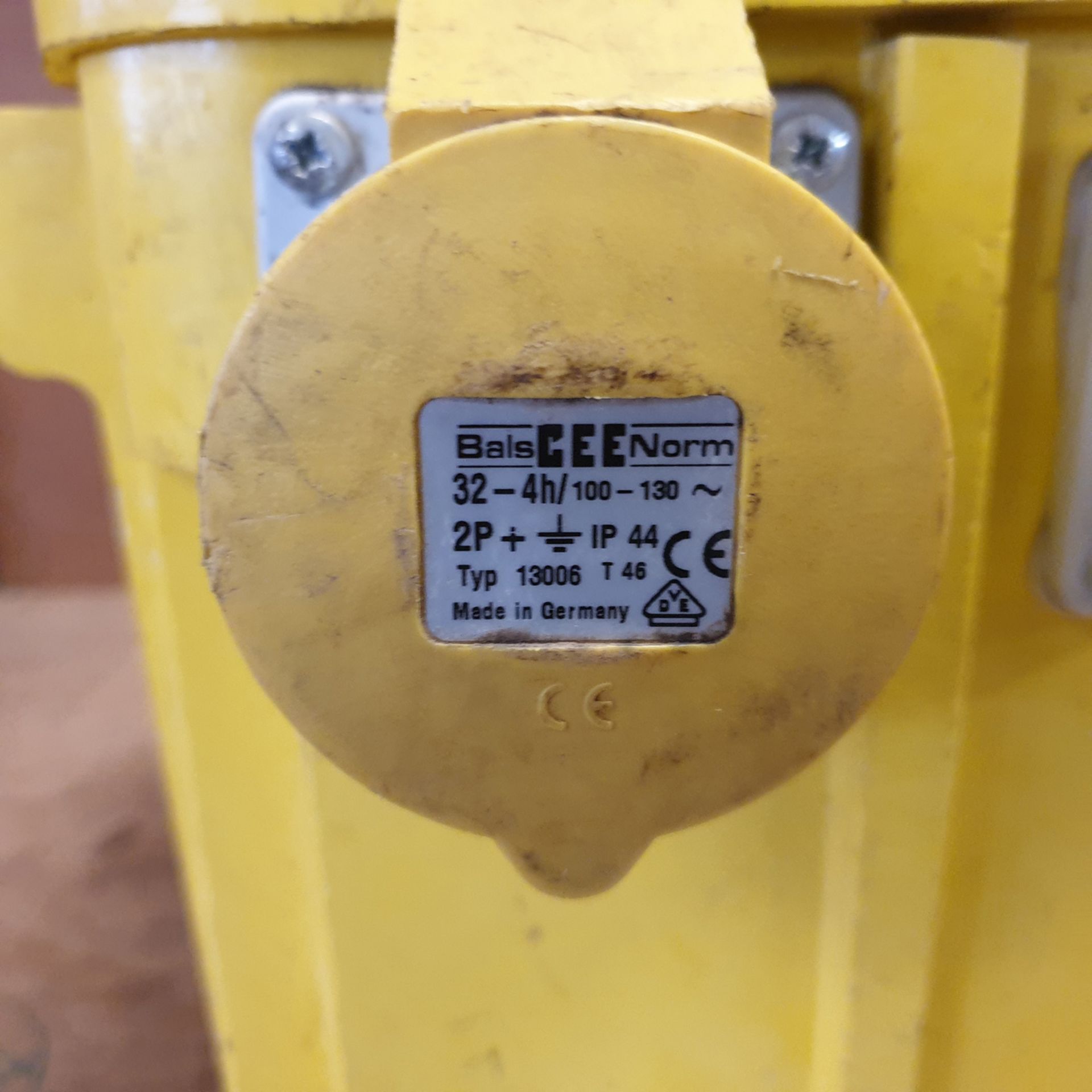 110Volt Transformer. - Image 2 of 3