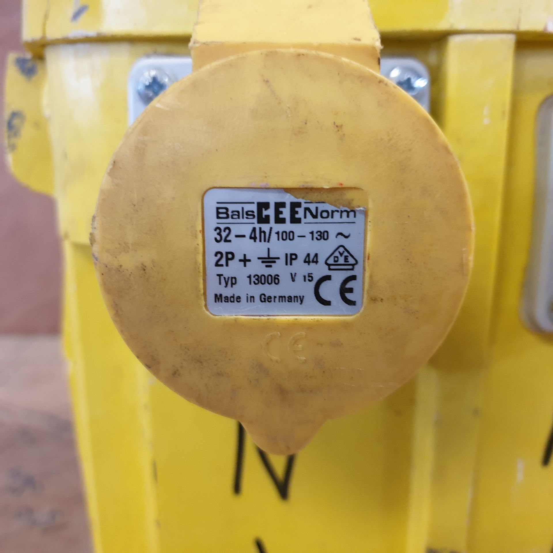 110Volt Transformer. - Image 2 of 3