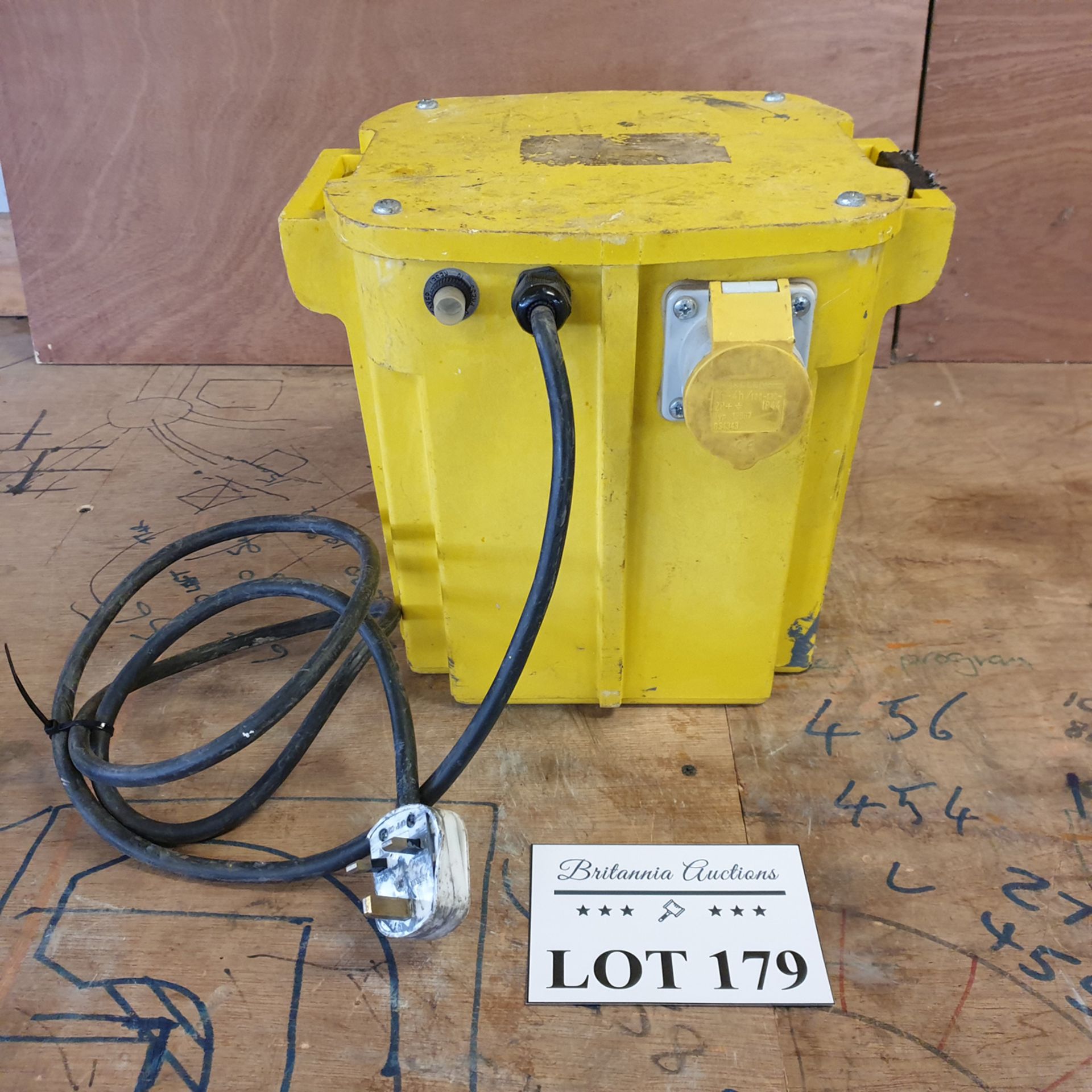 110Volt Transformer. - Image 3 of 3