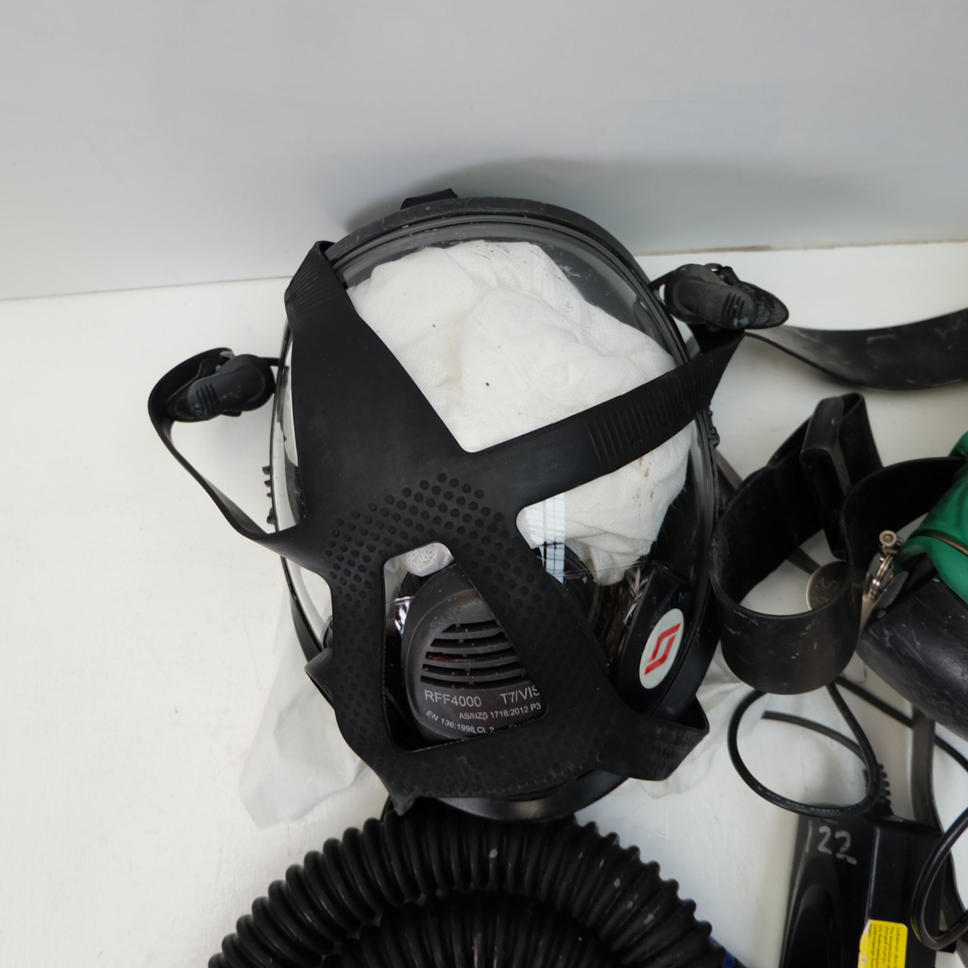 SCOTT Safety Respirator Set. - Image 2 of 7