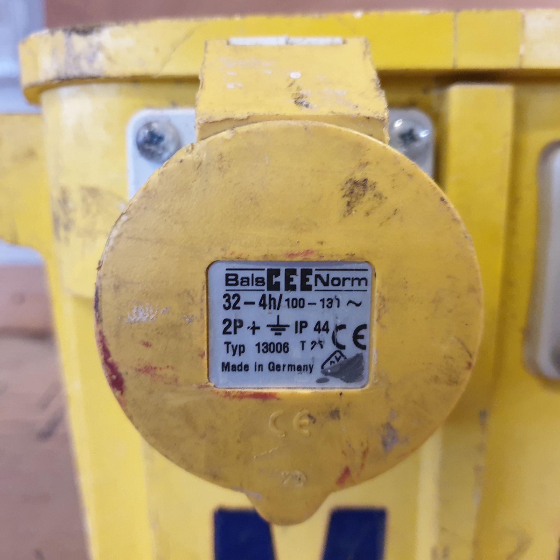 110Volt Transformer. - Image 2 of 3