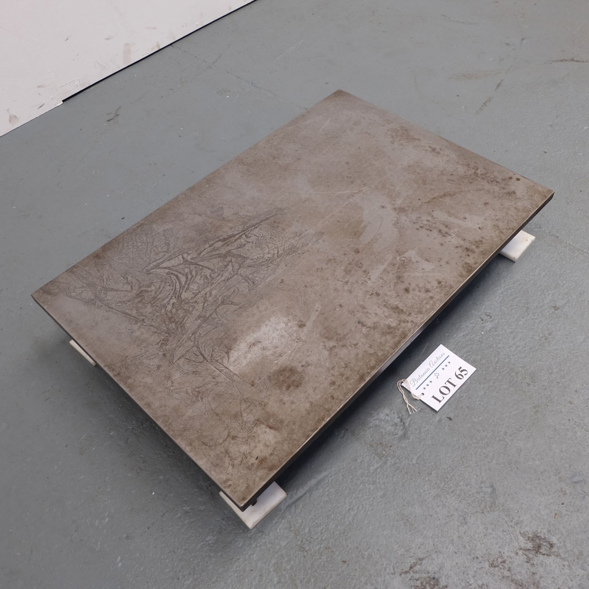 Large Cast Iron Surface Plate. 36" x 24" Approx. - Image 3 of 7