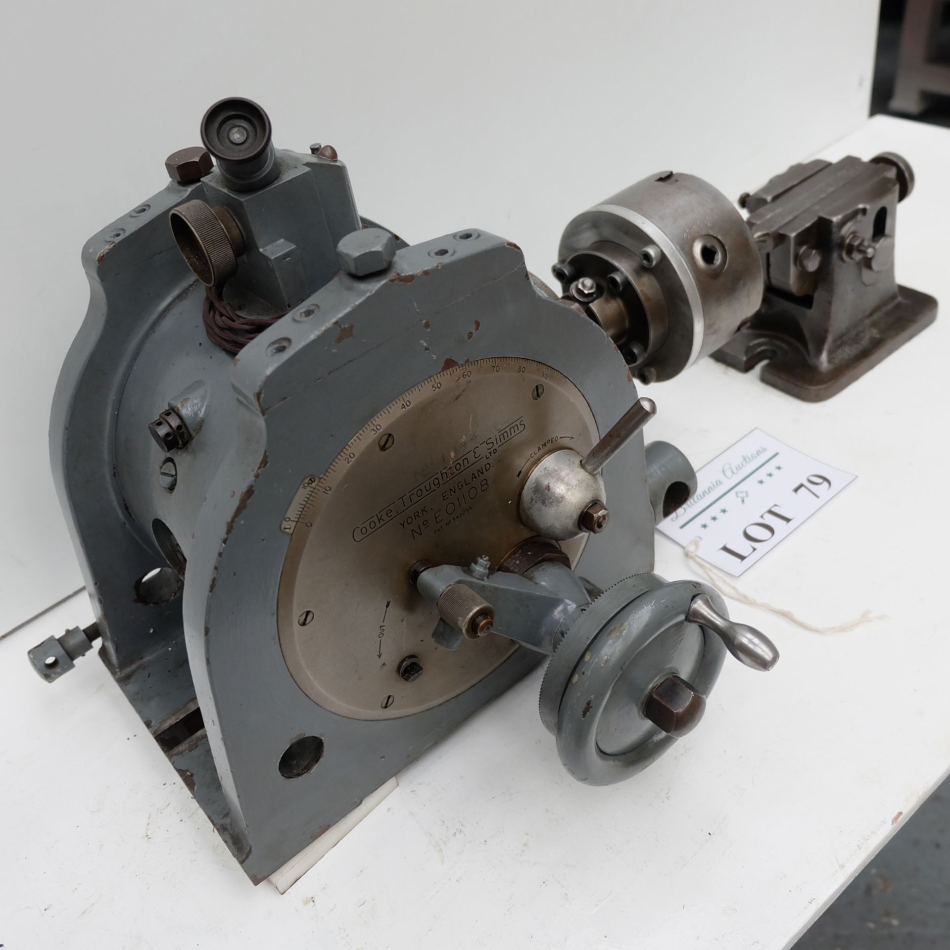 Cook Roughton. Smith 10" Tilting Optical Dividing Head. With 5" 3 Jaw Chuck and Tail Stock. - Image 3 of 10