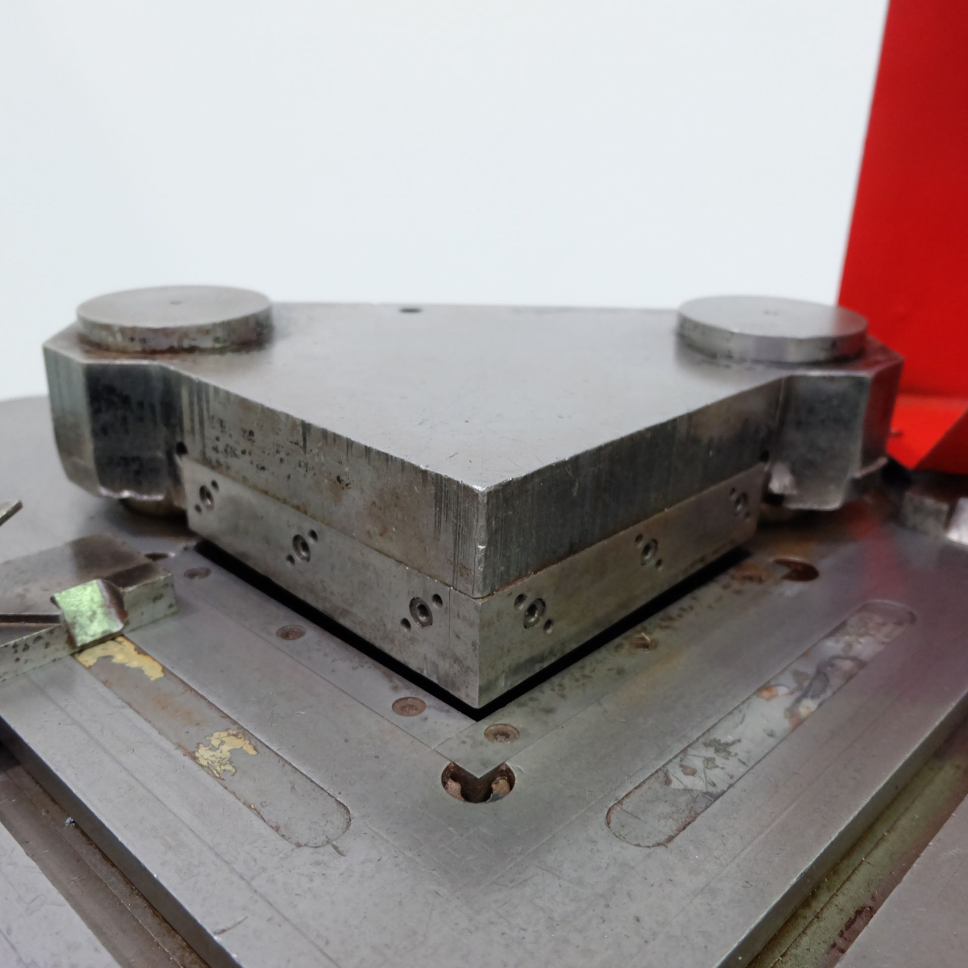 Shape Sheet Metal Hydraulic Corner Notcher. Capacity 150mm x 150mm x 3mm. - Image 12 of 15