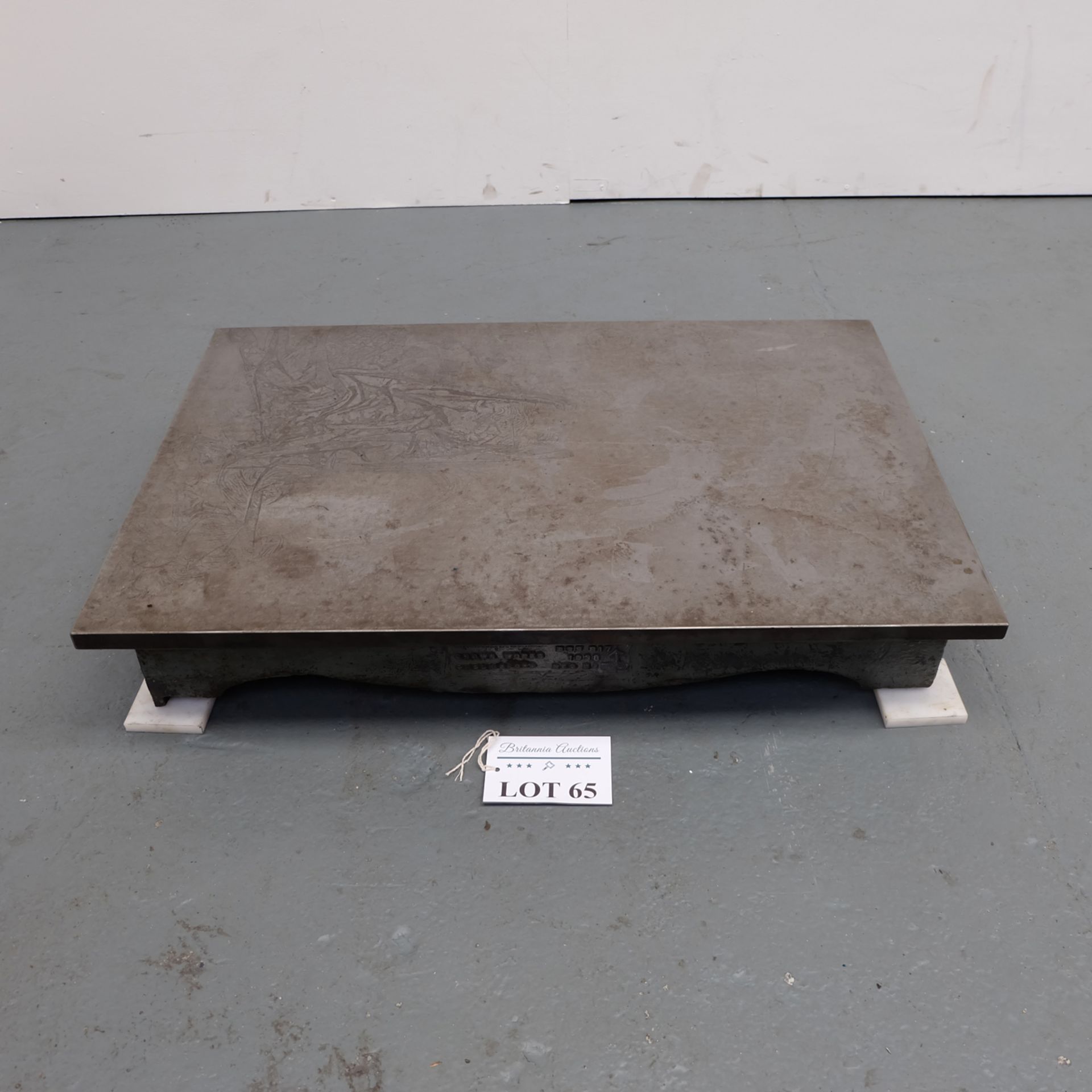 Large Cast Iron Surface Plate. 36" x 24" Approx.