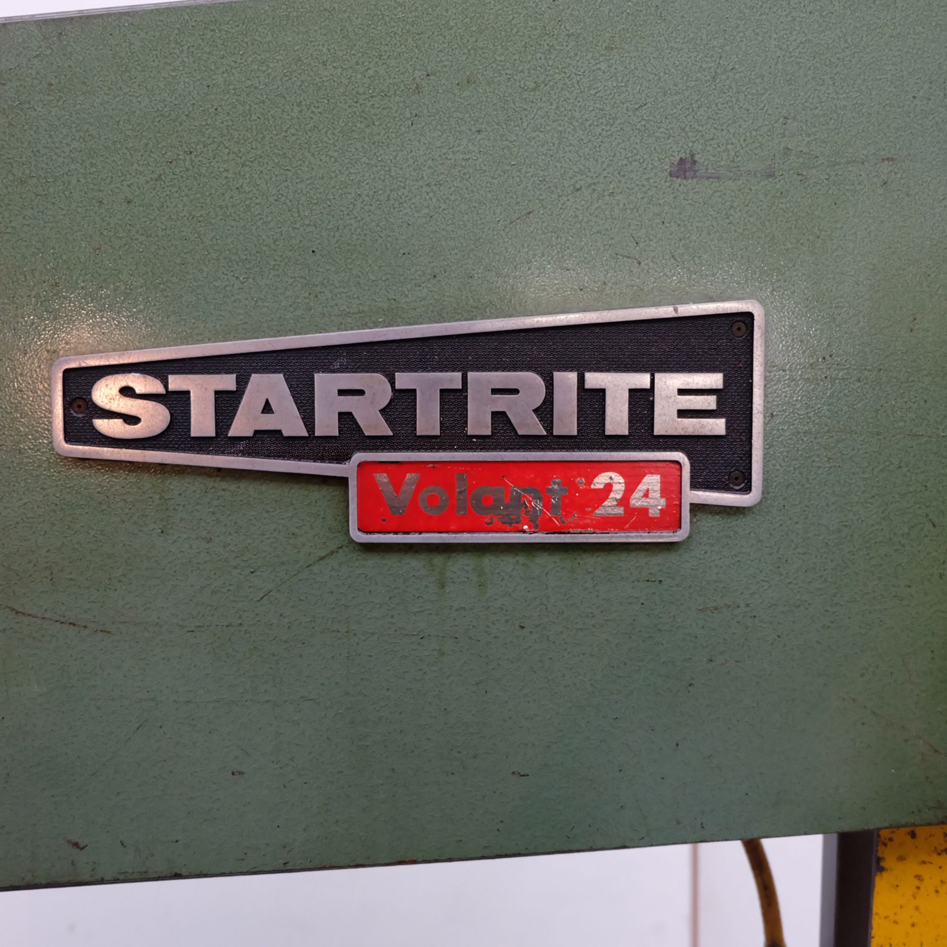 Startrite Volant 24 Type 24-V-10. Vertical Bandsaw. Table Size 19" x 19". Throat 24". - Image 4 of 7