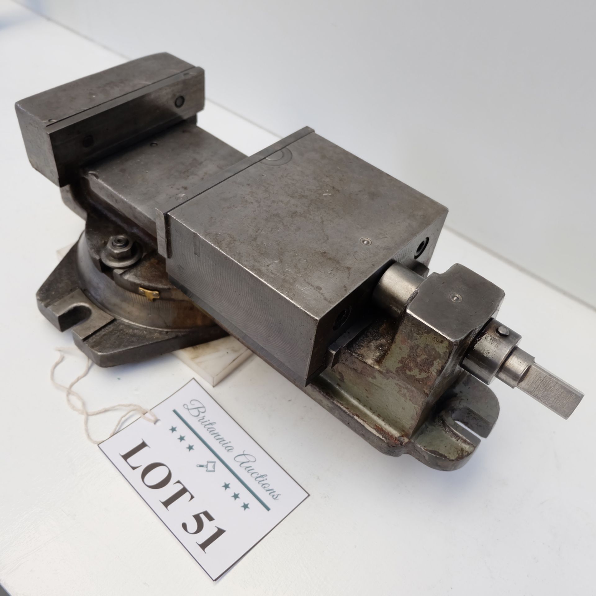 Swivelling Machine Vice. Jaw Width 6". Max Opening 4 1/4". Jaw Height 1 1/2" Approx. - Image 3 of 4