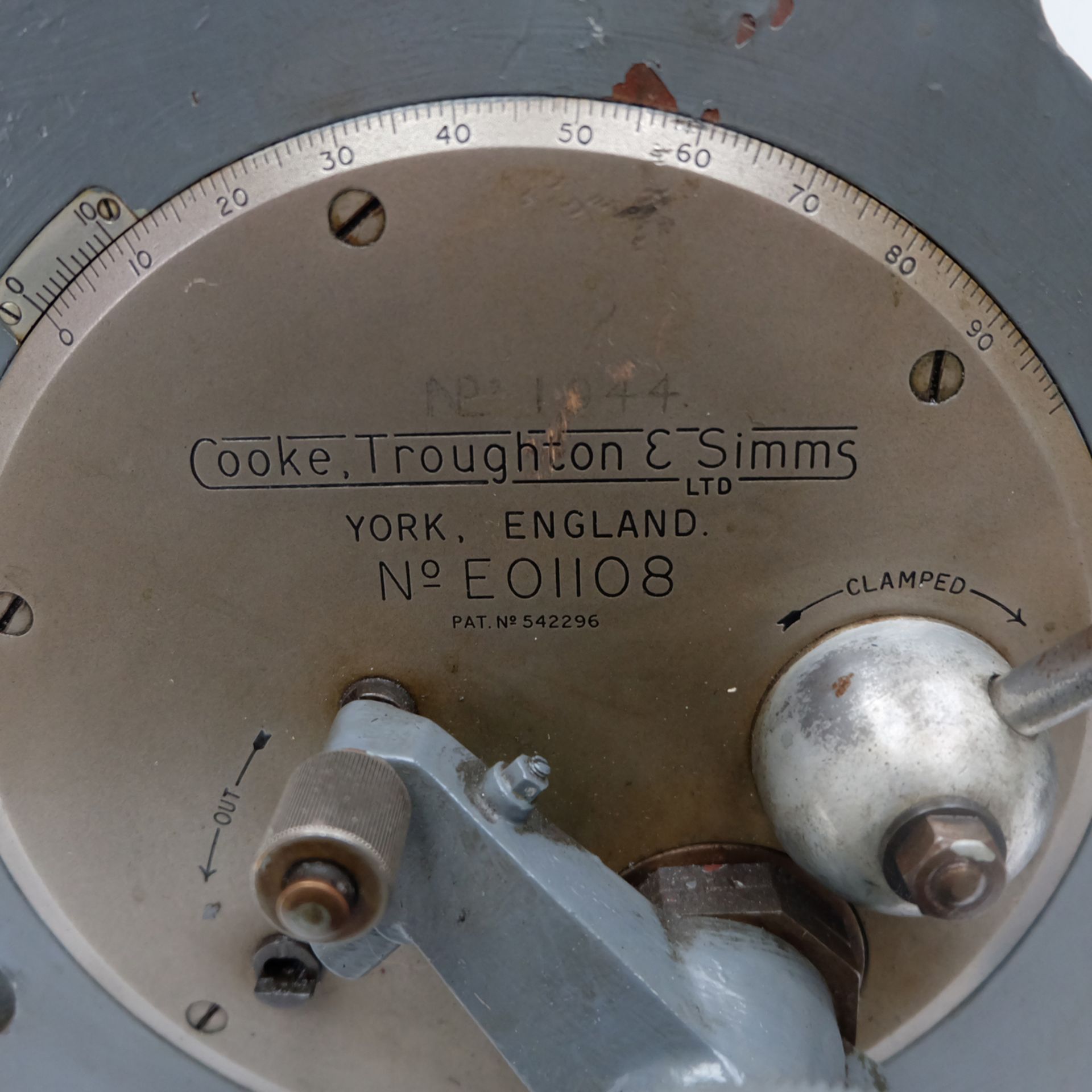 Cook Roughton. Smith 10" Tilting Optical Dividing Head. With 5" 3 Jaw Chuck and Tail Stock. - Image 4 of 10