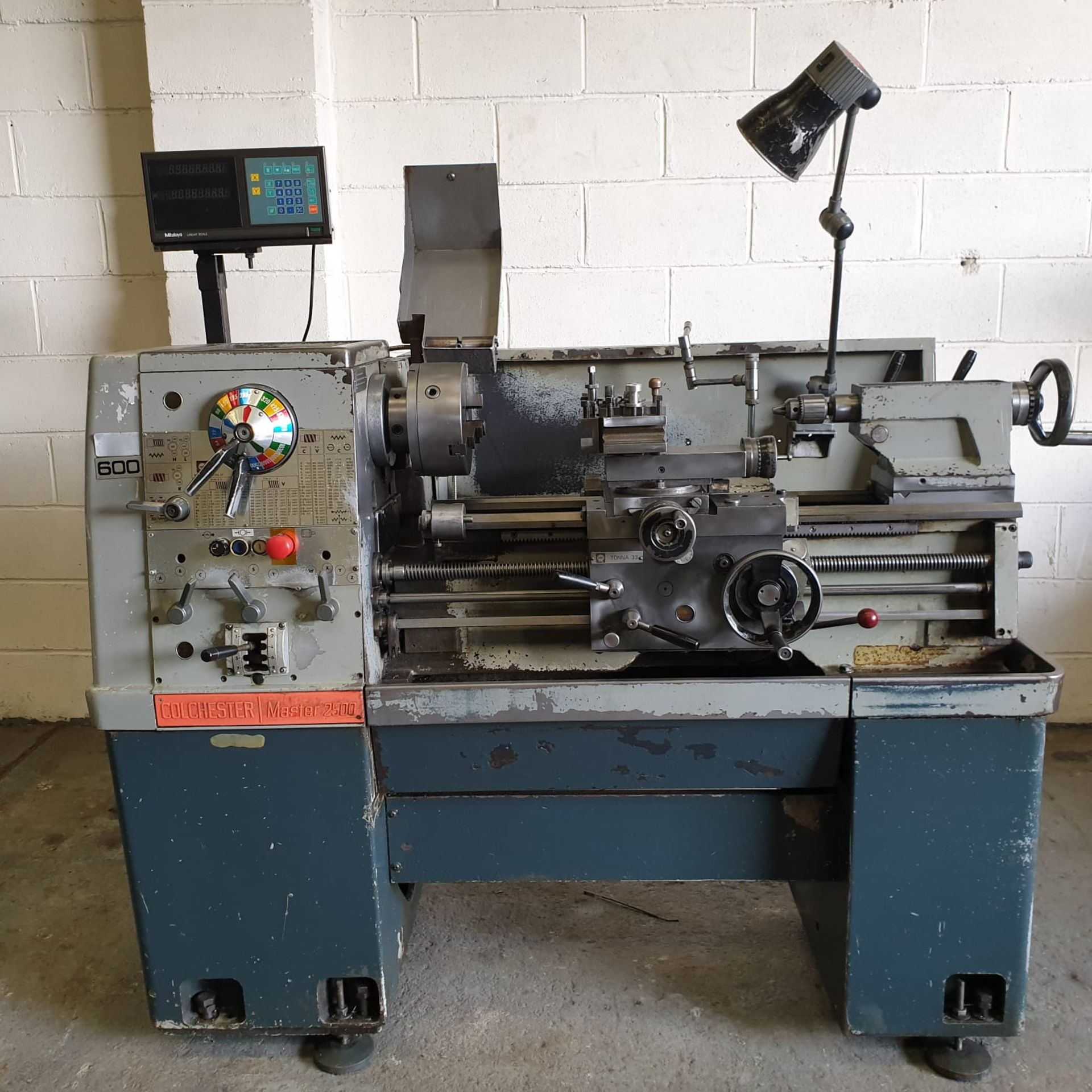 Colchester Master 2500. Gap Bed Centre Lathe. Distance Between Centres 25". Swing Over Bed 13 1/4".