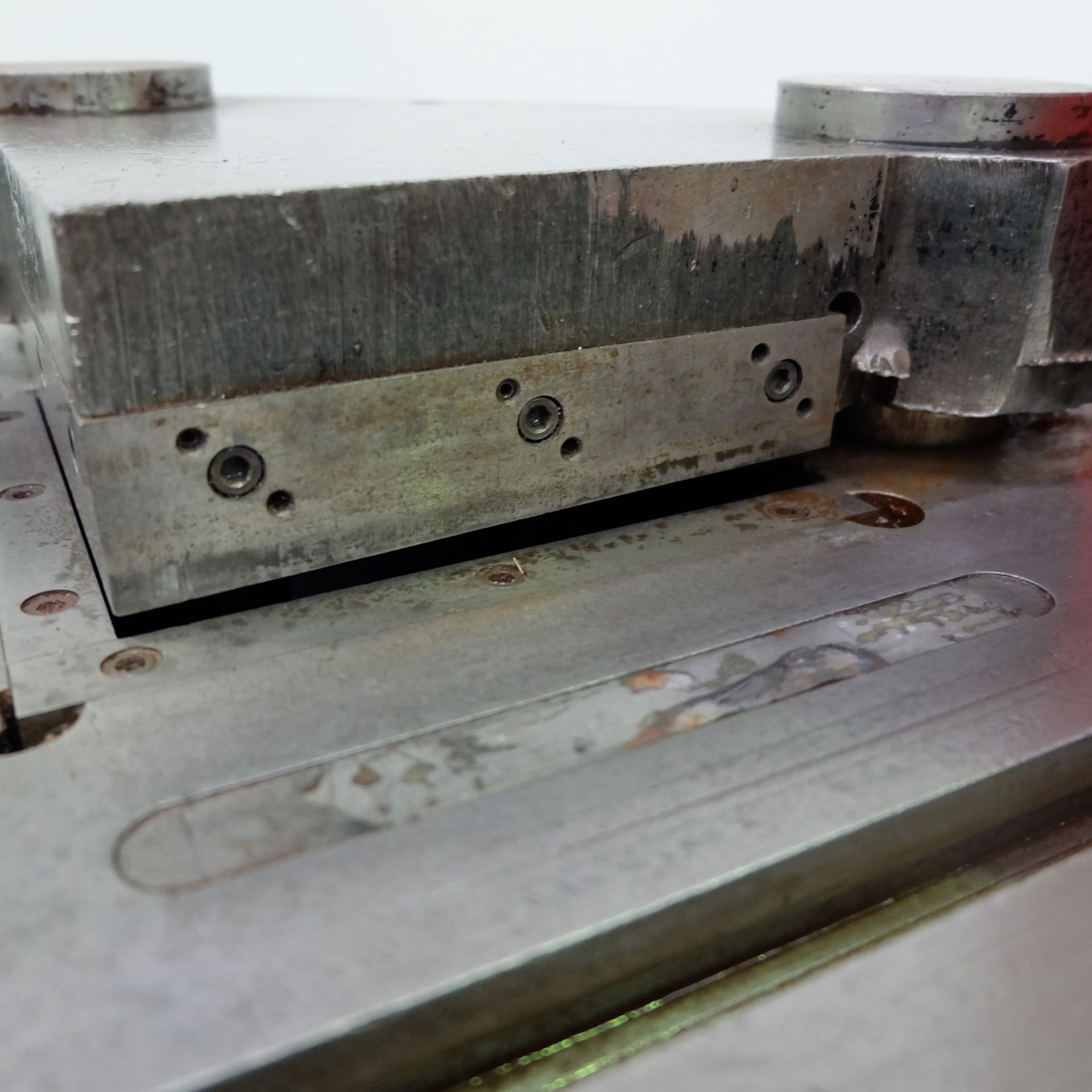 Shape Sheet Metal Hydraulic Corner Notcher. Capacity 150mm x 150mm x 3mm. - Image 15 of 15