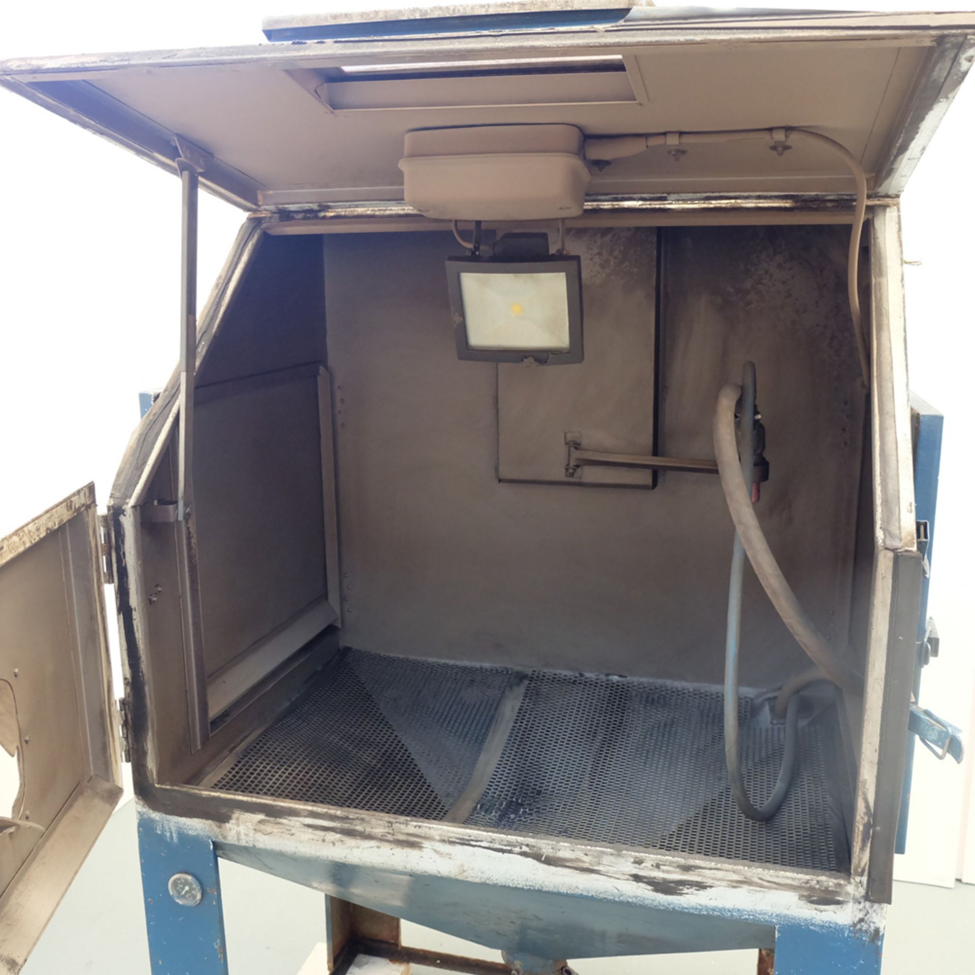 Guyson Sand & Grit Blasting Machine. Internal Sizes: 1000mm x 800mm Internal Height 800mm Approx. - Image 4 of 8