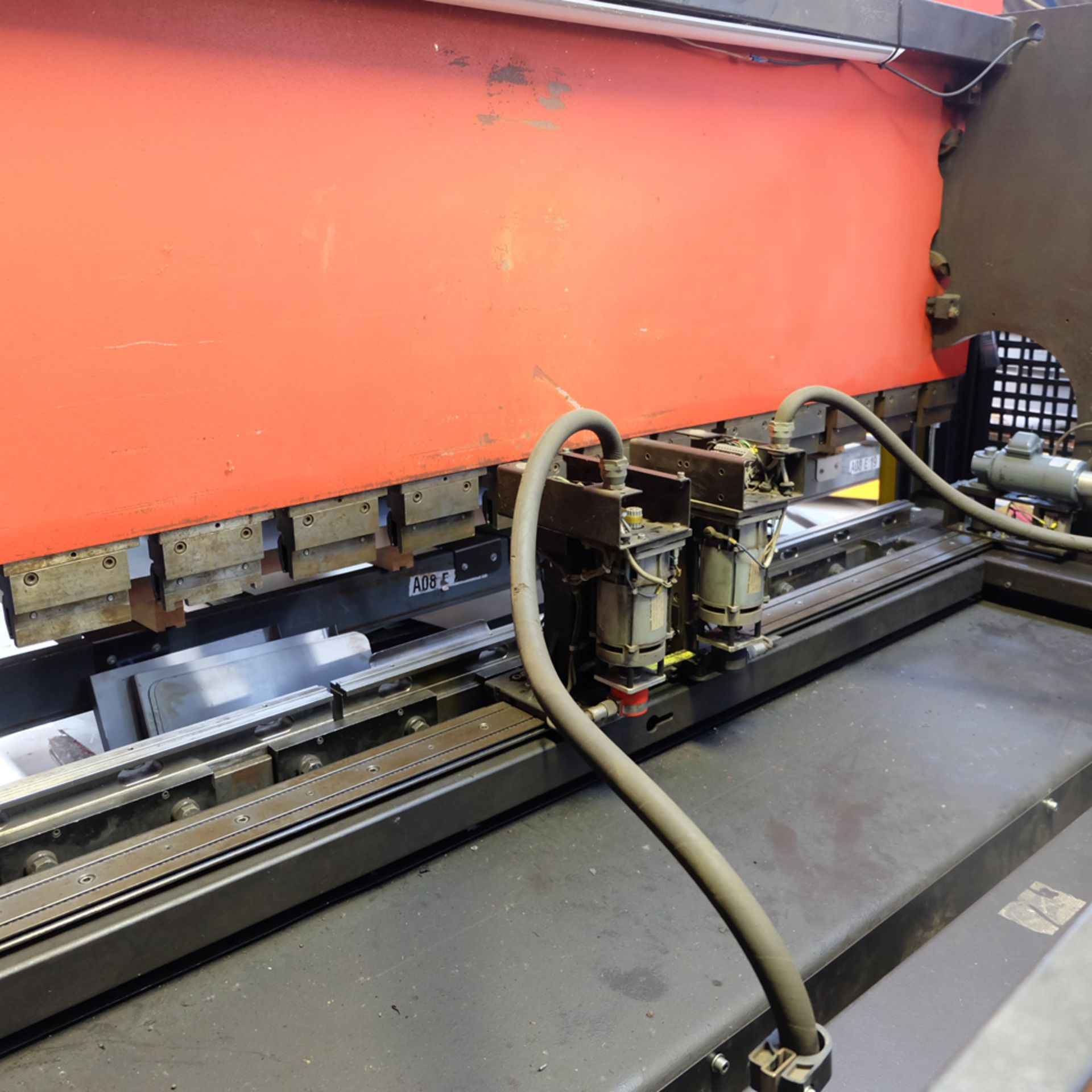 Amada Promecam ITPS1003 Hydraulic Press Brake with 6 Axes CNC EMA Control. Capacity 100 Ton. - Image 7 of 9
