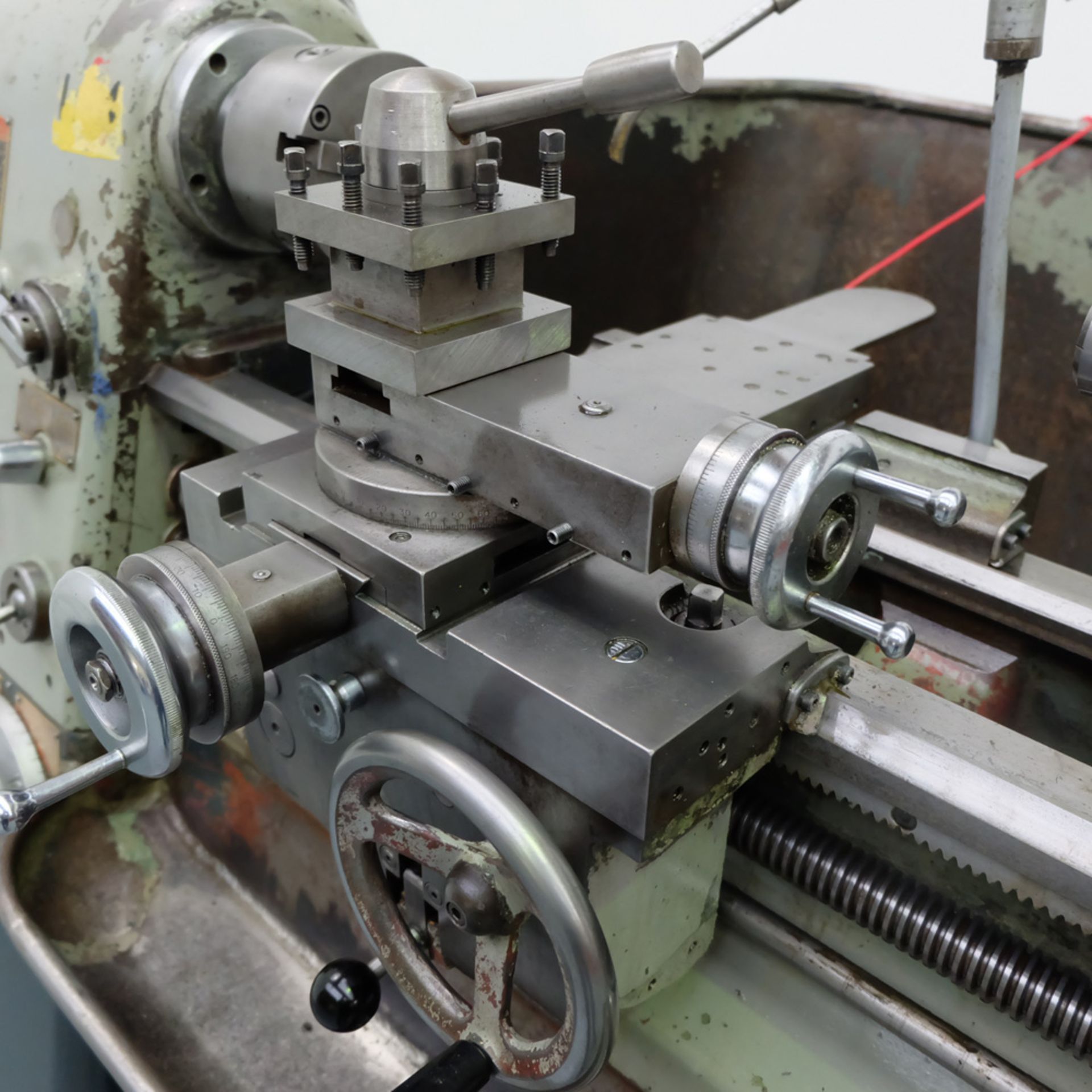 Colchester Chipmaster Variable Speed Centre Lathe. Swing Over Bed 11 1/4" Diameter. - Image 6 of 11