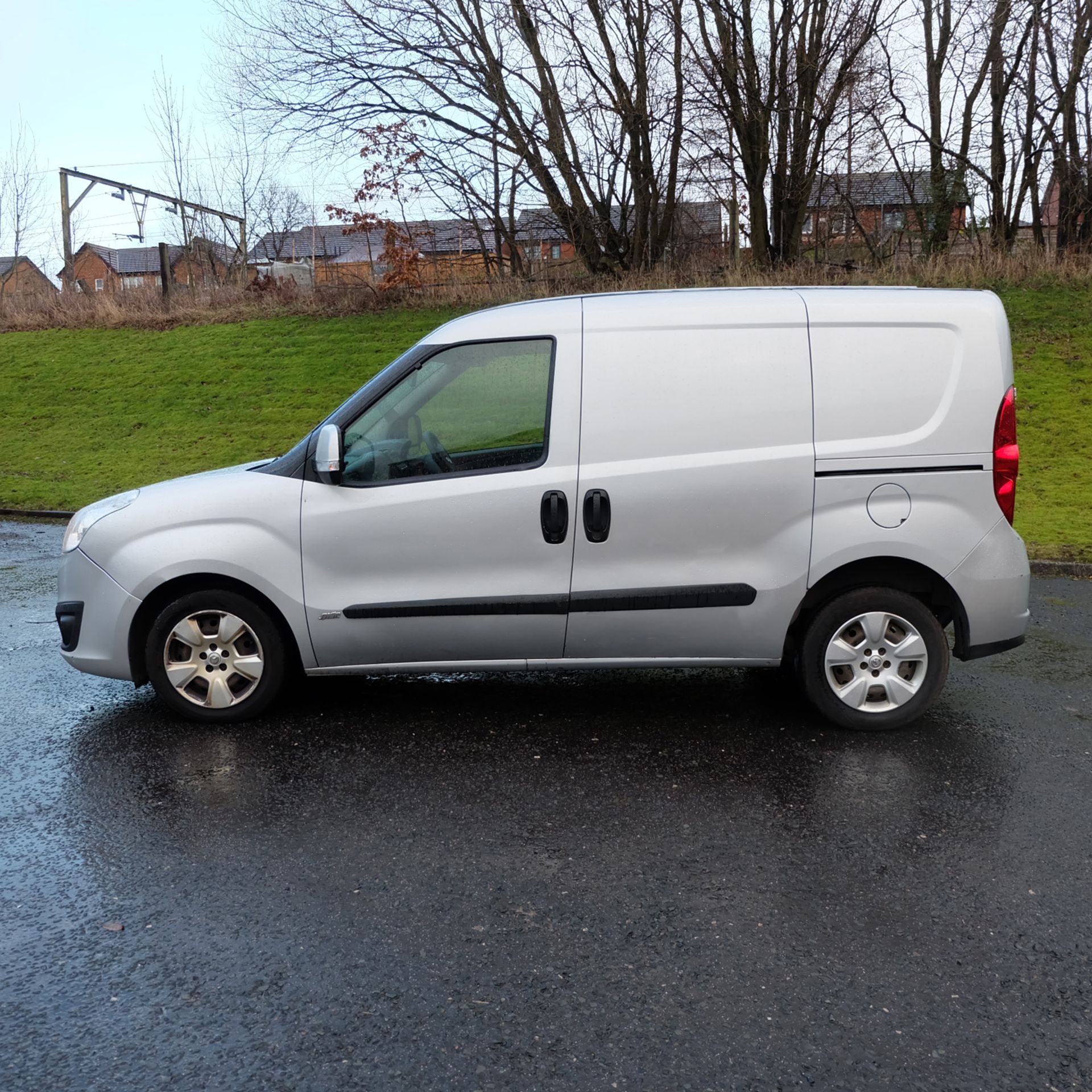 Vauxhall Combo 1.6 CDTI Sportive Van. Year 2014. - Image 3 of 20