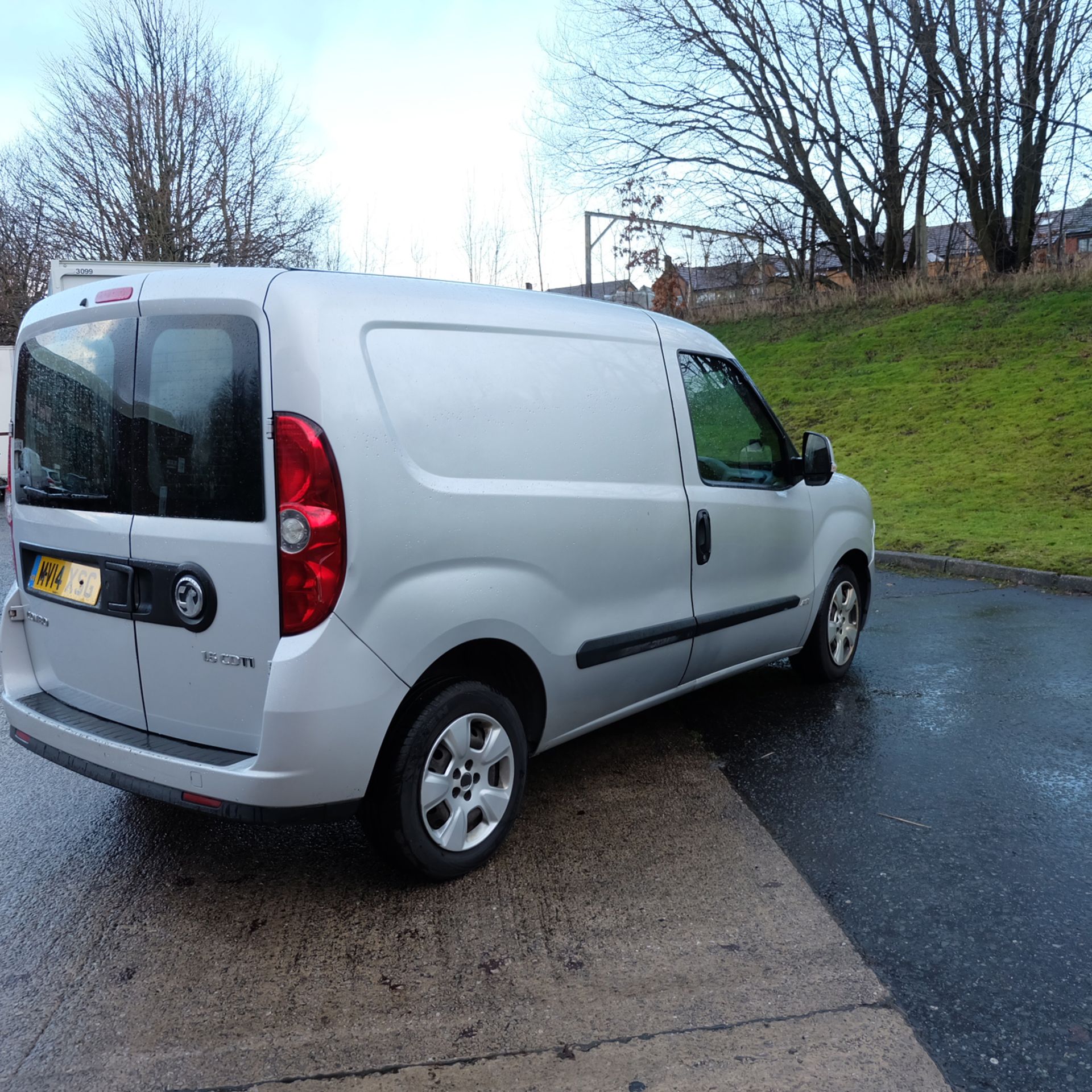 Vauxhall Combo 1.6 CDTI Sportive Van. Year 2014. - Image 10 of 20