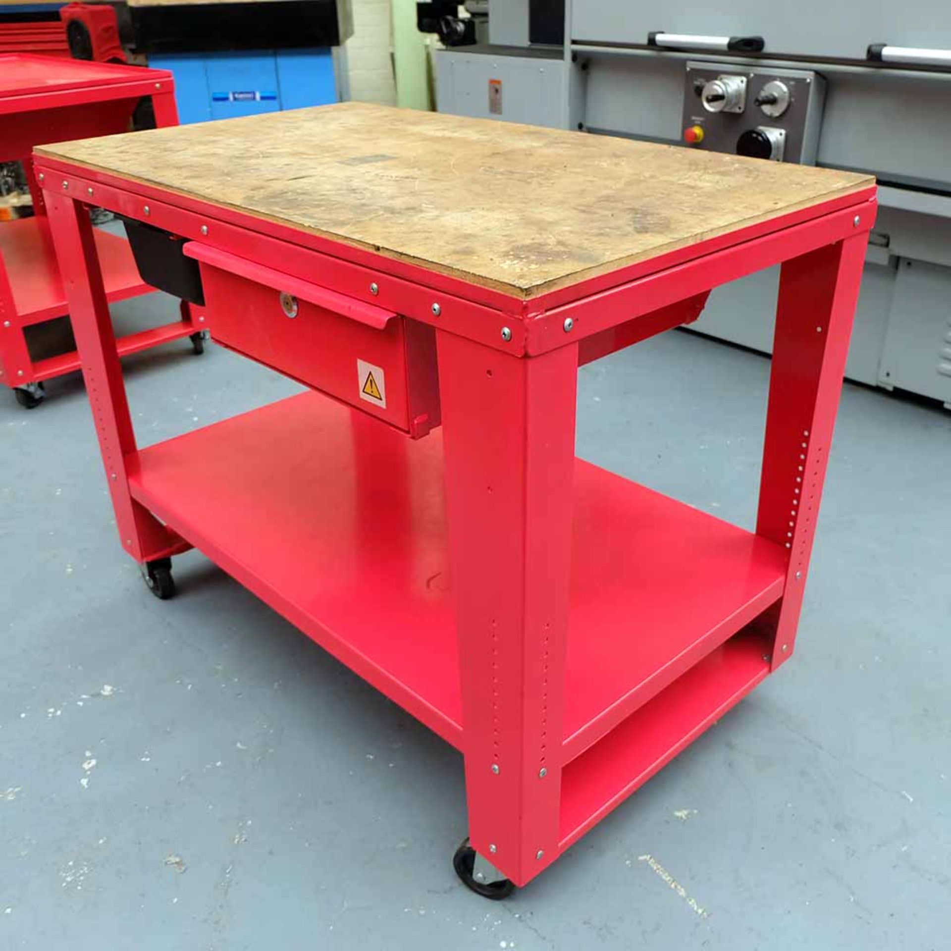 Clarke Model CERT1225 Mobile Steel Engine Repair Table. Work Surface 1225 x 730mm. - Image 2 of 5