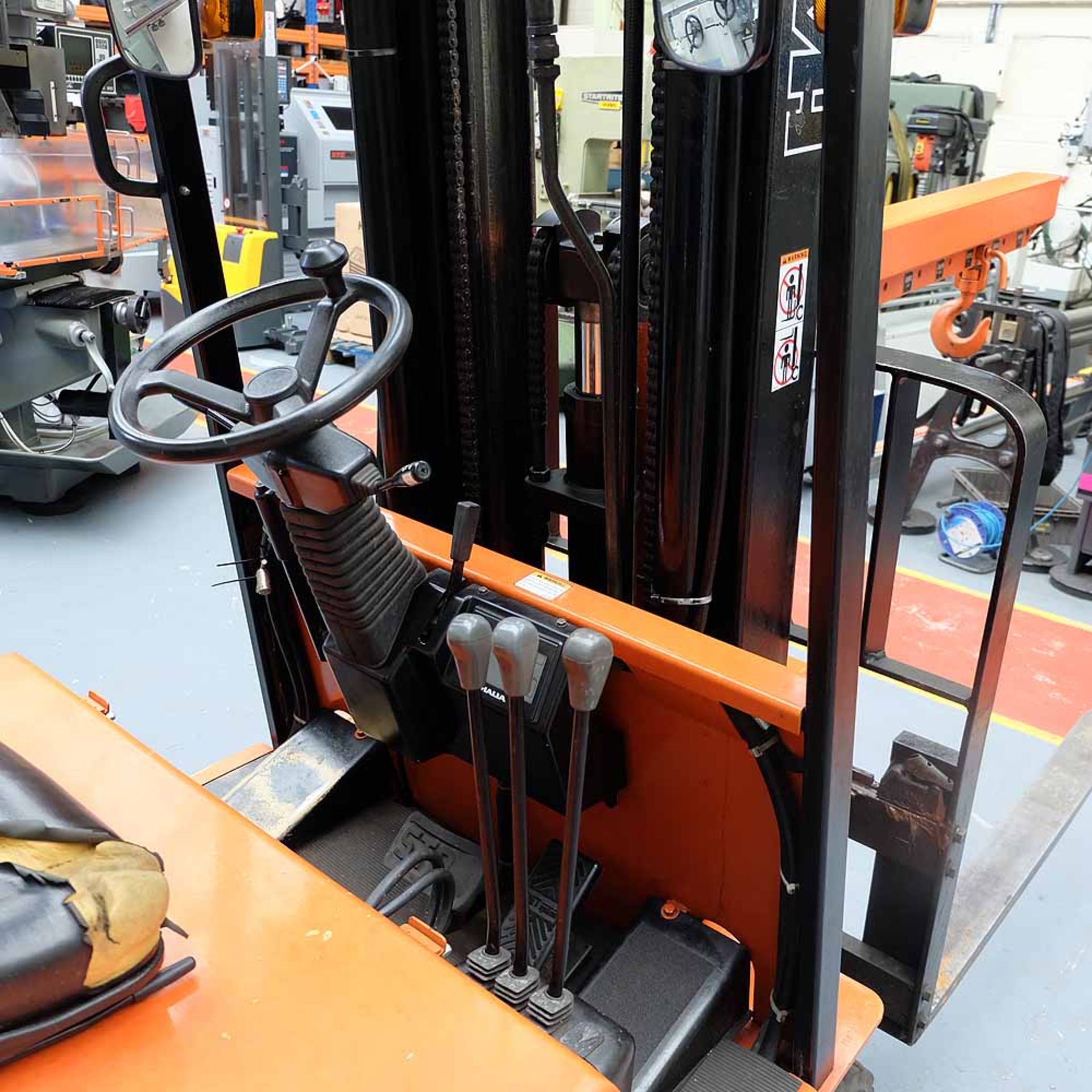 Halla Model HBF 18T Electric Fork Truck. With Triple Mast. - Image 4 of 17