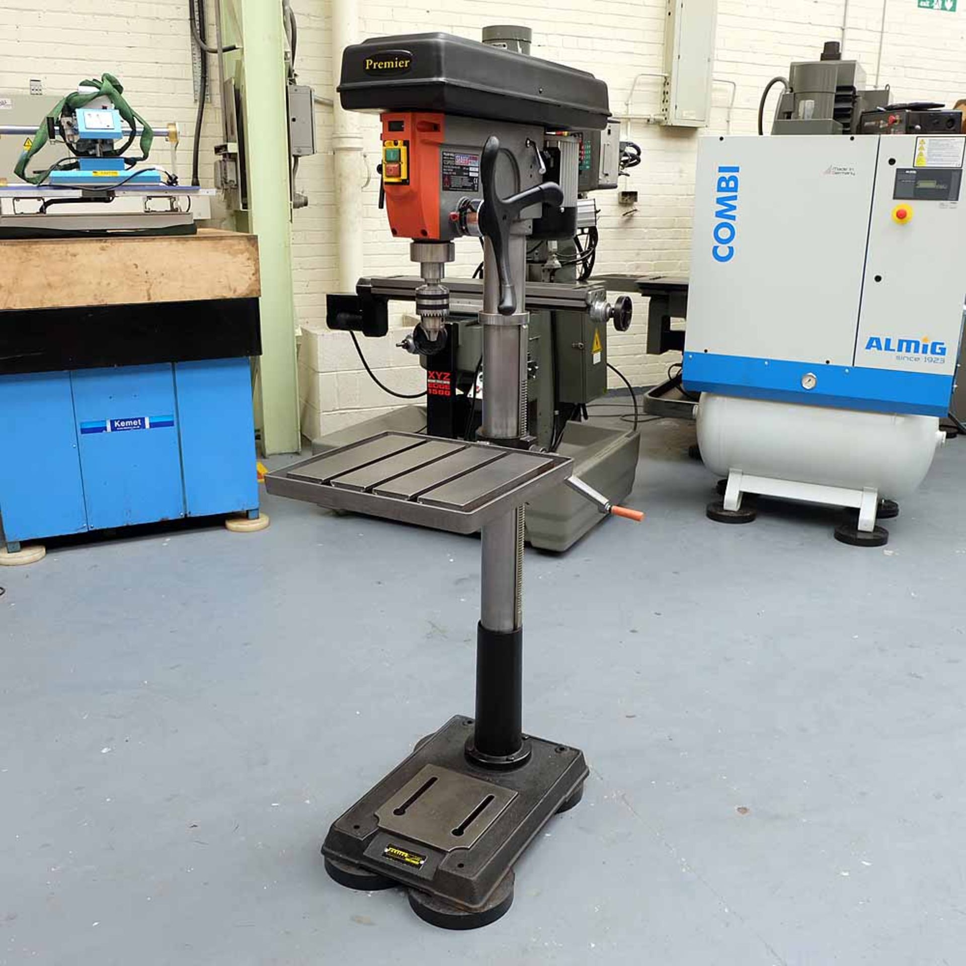 Sealey Model PDM260F 12 Speed Pillar Drill. Spindle Taper No.4 Morse. Capacity 20mm. Spindle Speeds