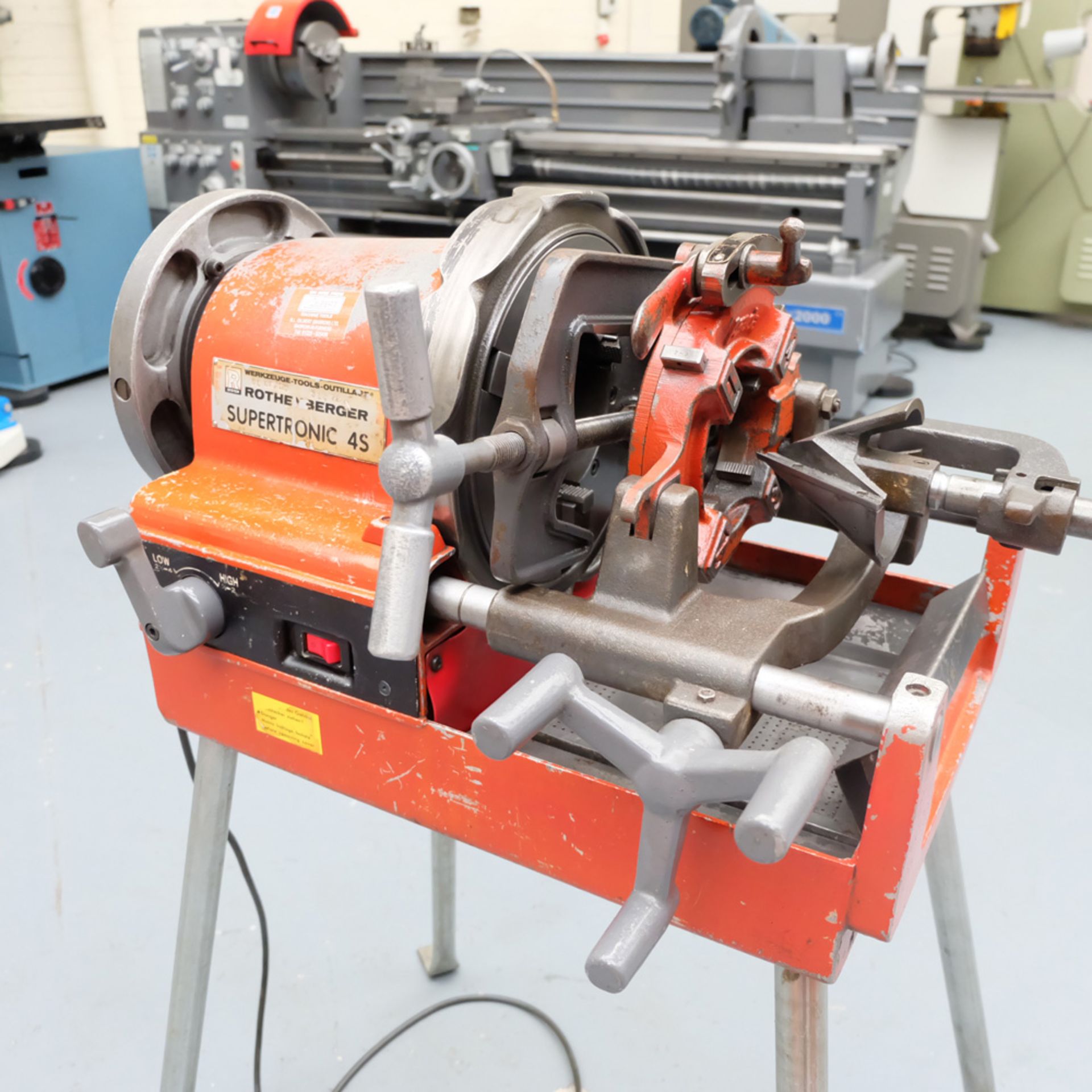 Rothenberger Supertronic 4S Pipe Threading Machine. Capacity 1/2" - 4". Motor Size 1040W.