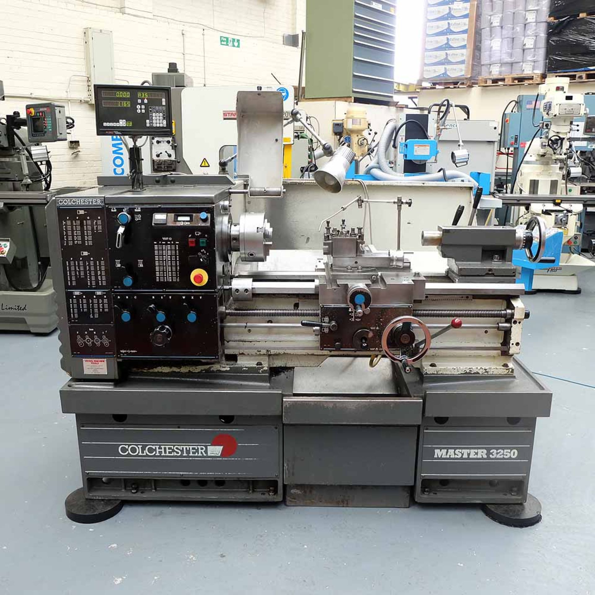 Colchester Master VS 3250 Variable Speed Centre Lathe.