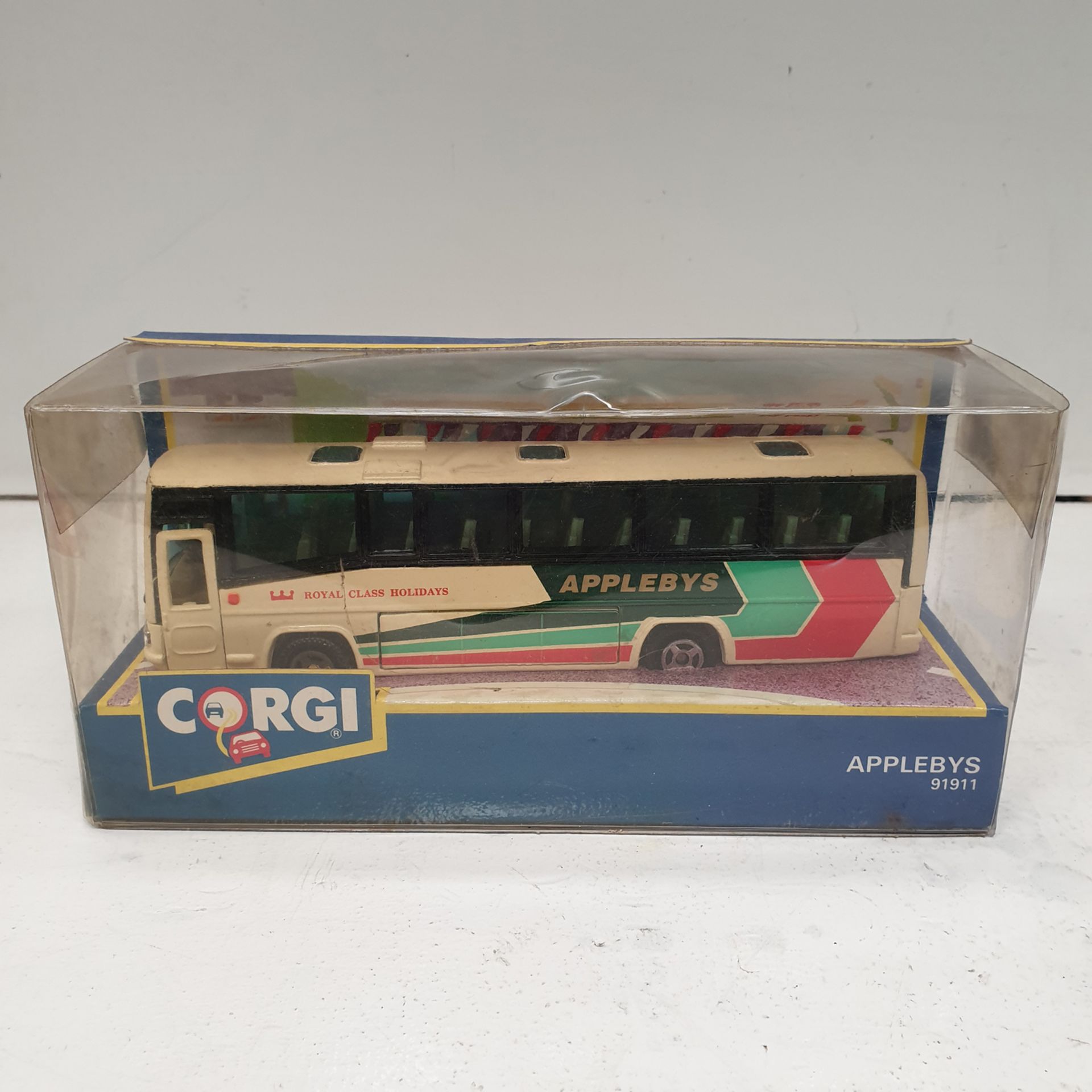 Corgi Model 91911 'Royal Class Holidays' Appleby's Coach Model.