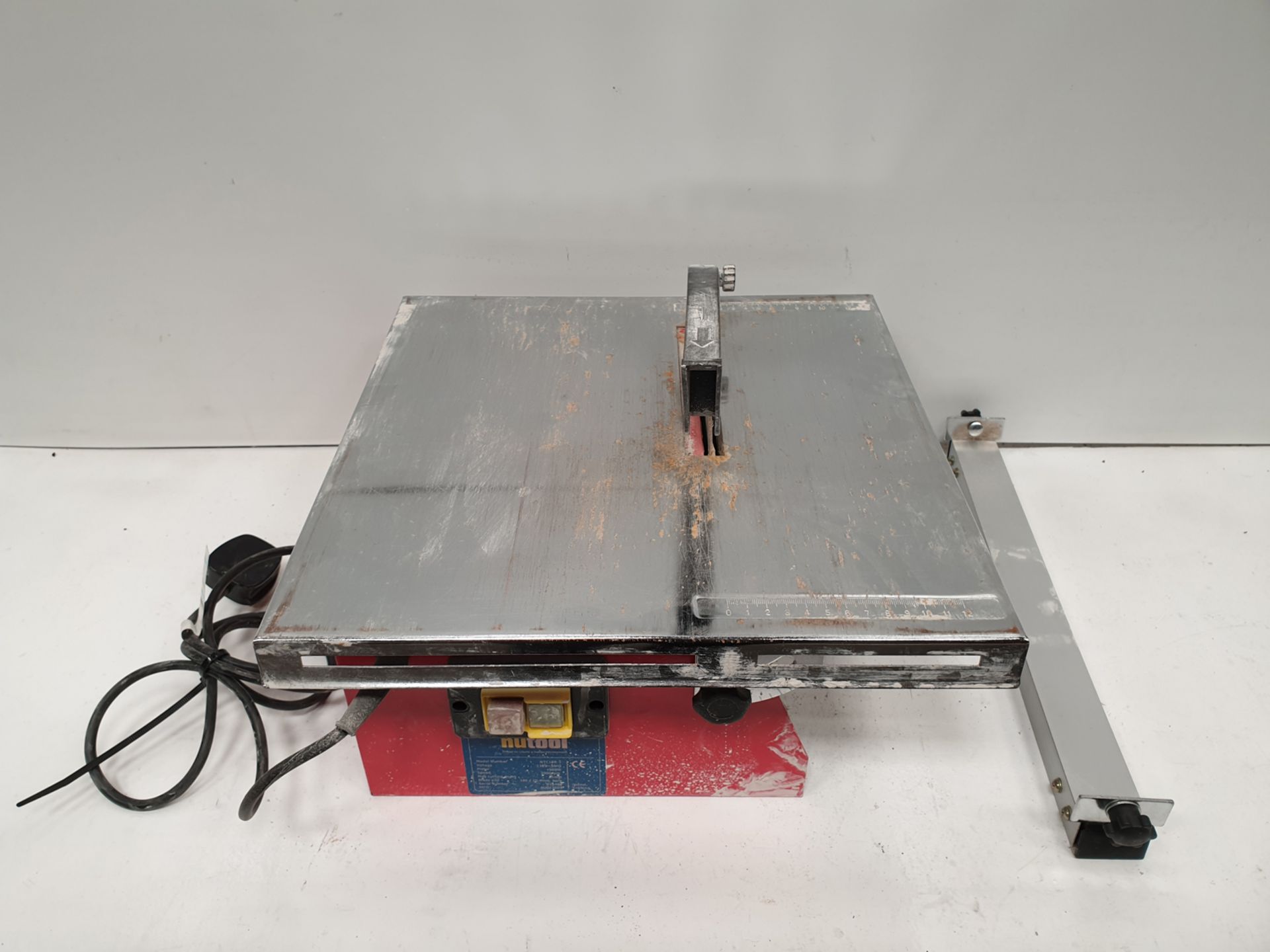 nutool Model NTC180-3 Tile Cutter. 550W. With Spare Blade.