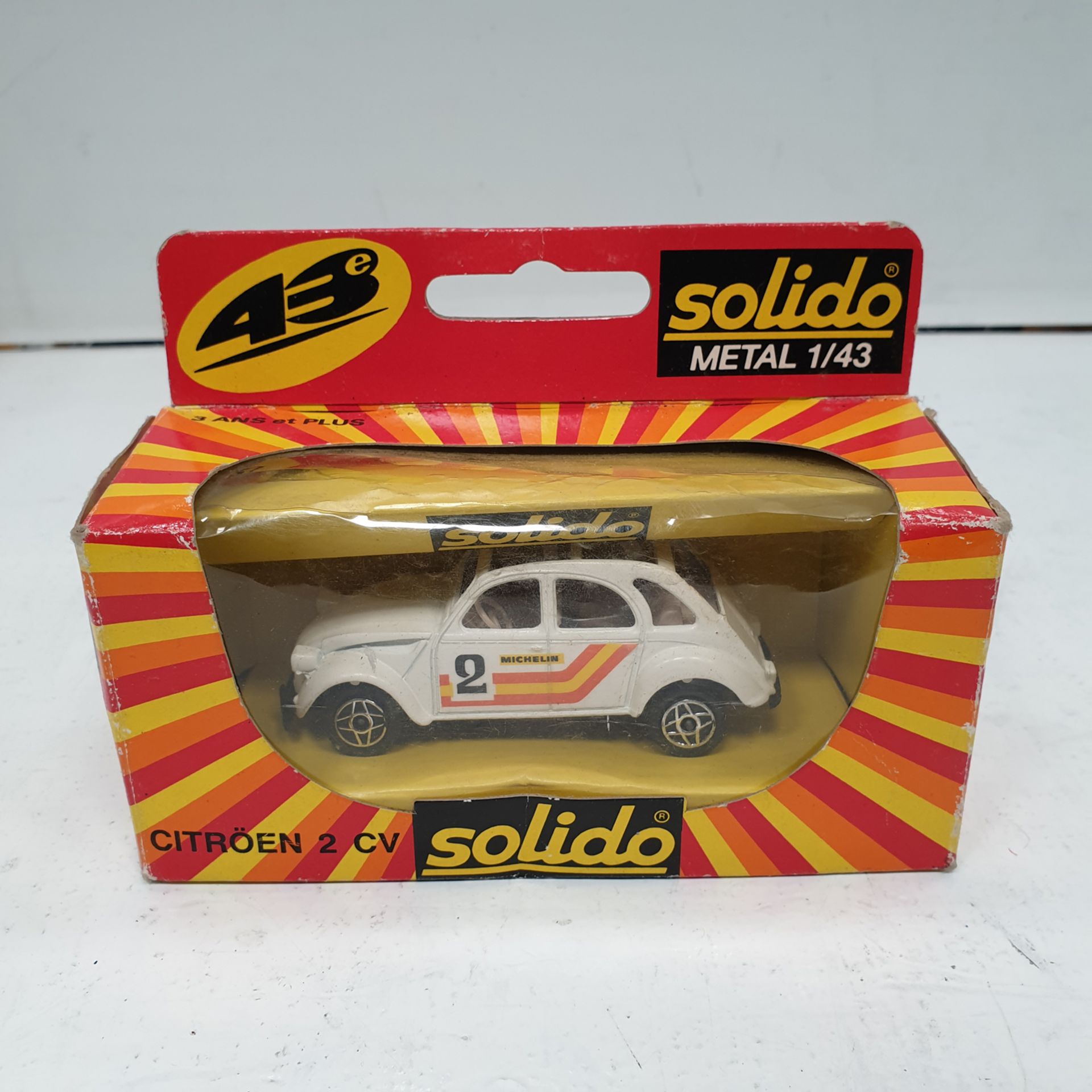 Solido 43e Citroën 2 CV Metal Car Model. Scale 1/43. In Original Packaging. Made in Portugal.