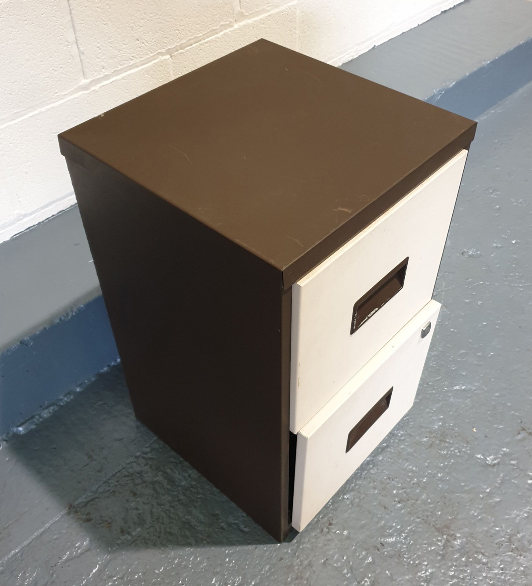 2 Drawer Filling Cabinet. No Key. Approx Dimensions 400mm x 400mm x 660mm High. - Image 3 of 5