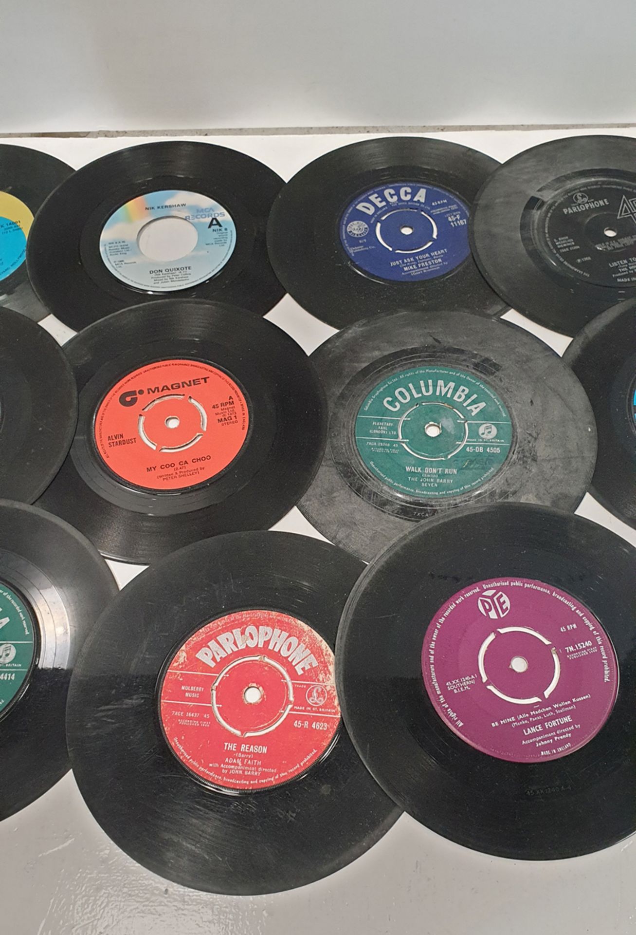 Selection of Various Vinyl Records. 45rpm Singles as Lotted. - Image 5 of 6